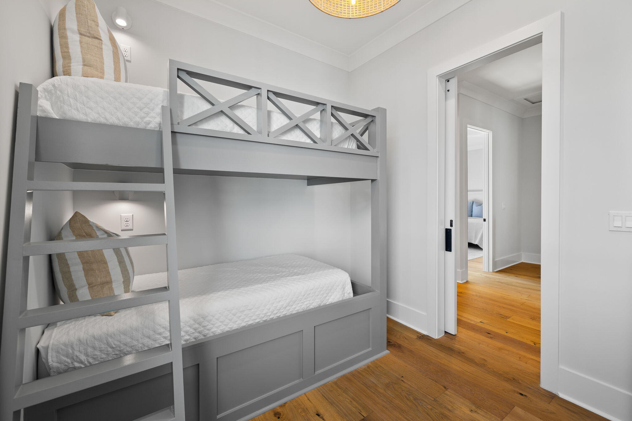 520 S County Hwy 393