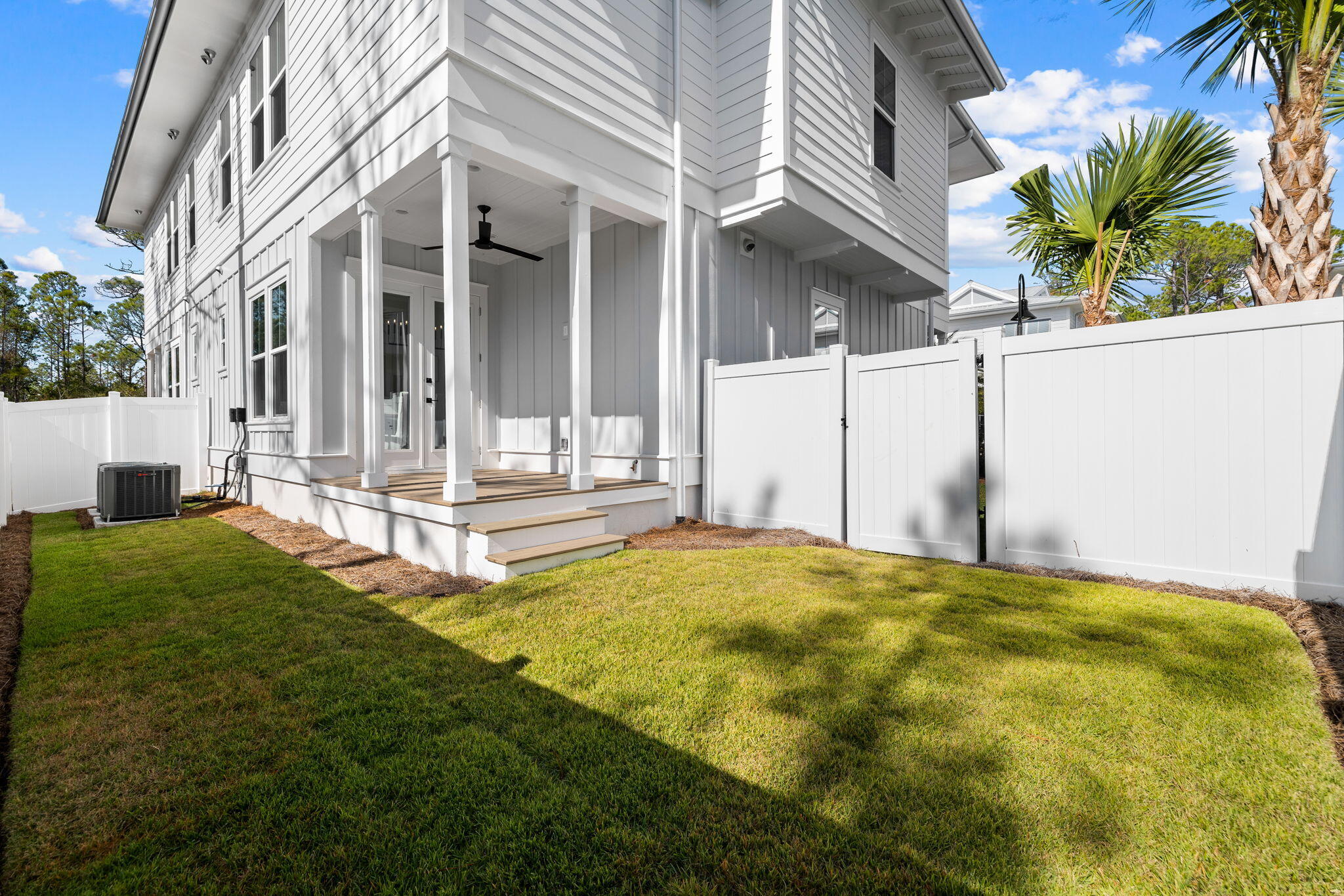 520 S County Hwy 393