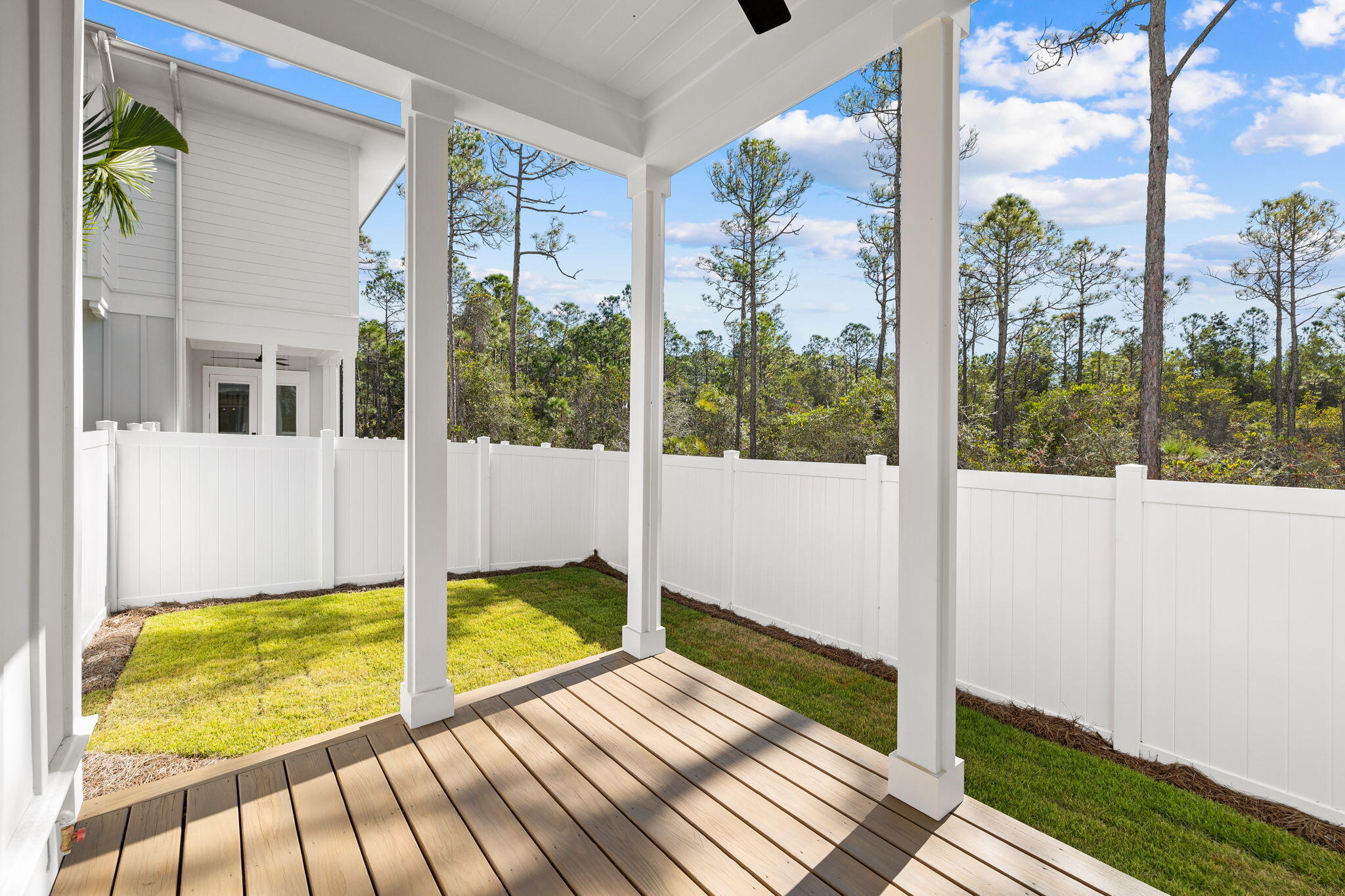 520 S County Hwy 393