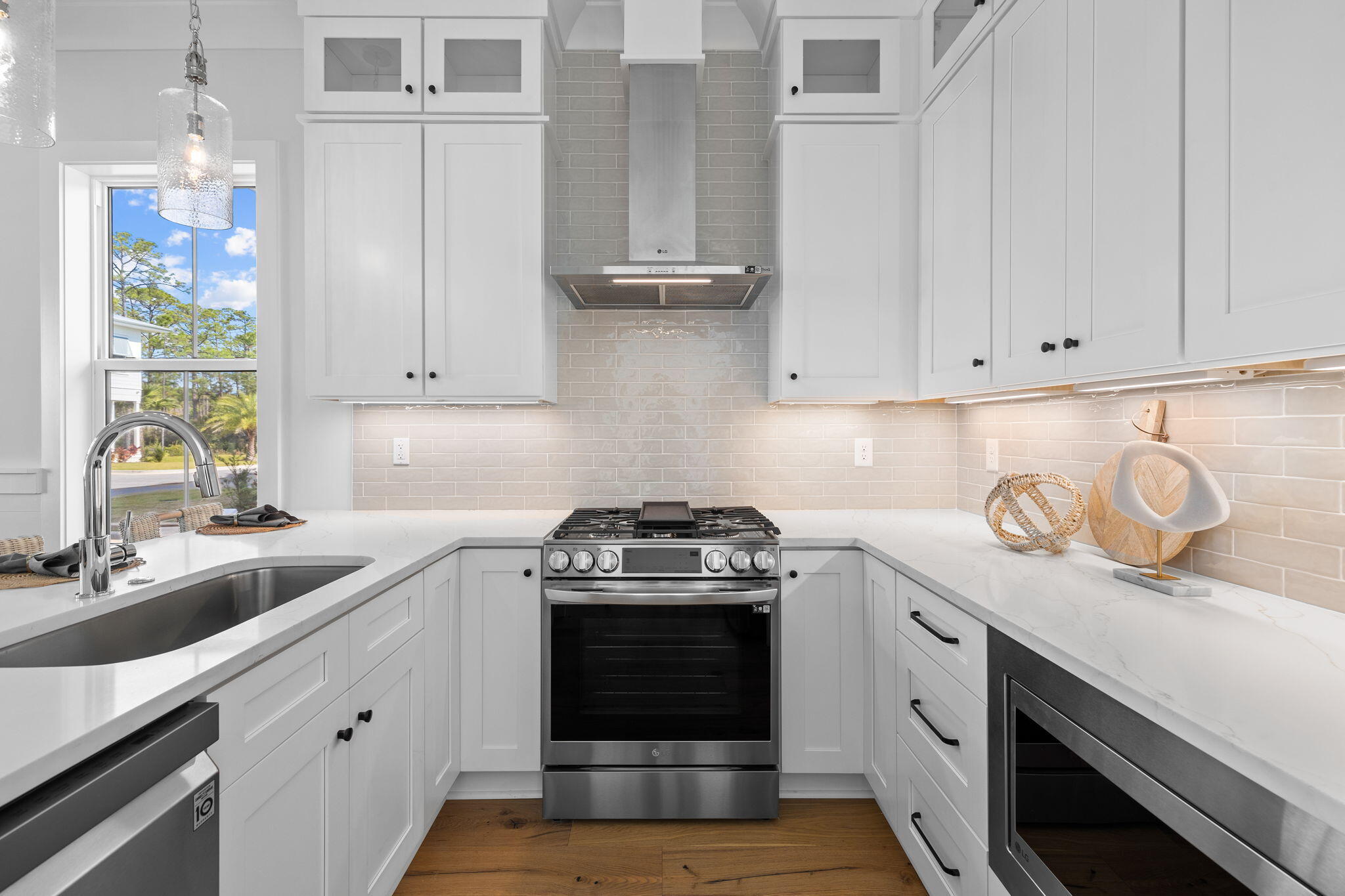 520 S County Hwy 393