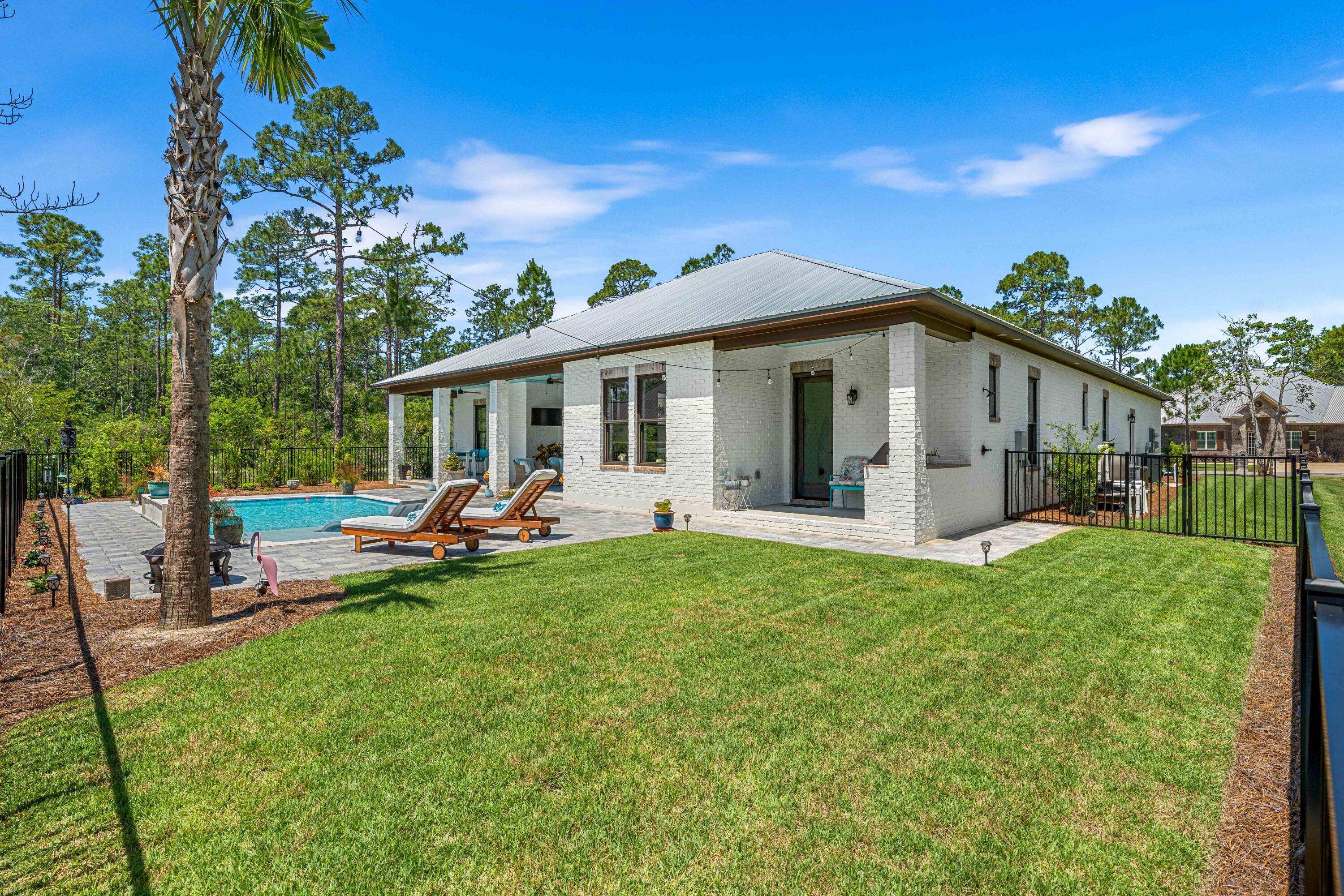 122 Seclusion Boulevard