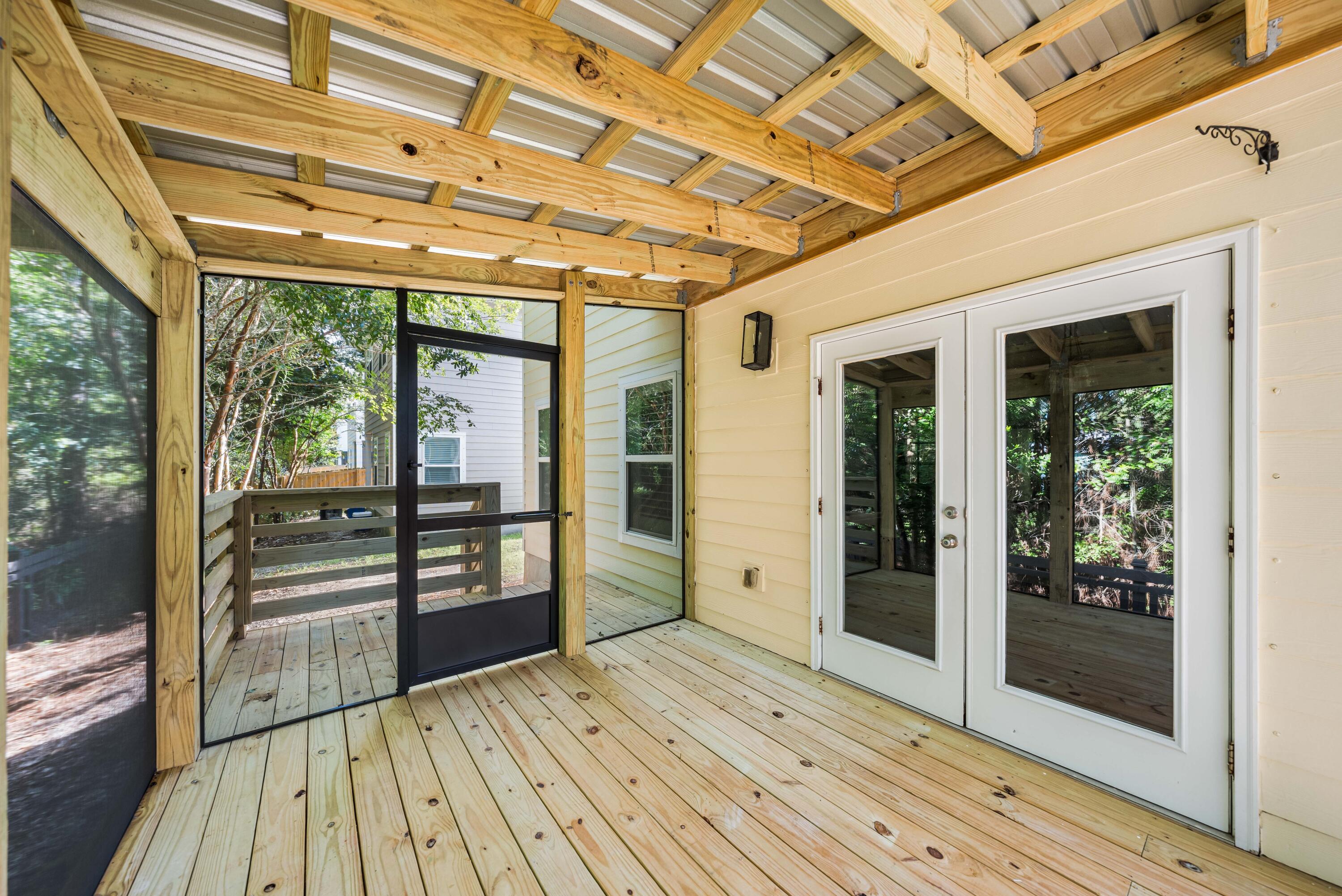 104 Mosaic Oaks Circle