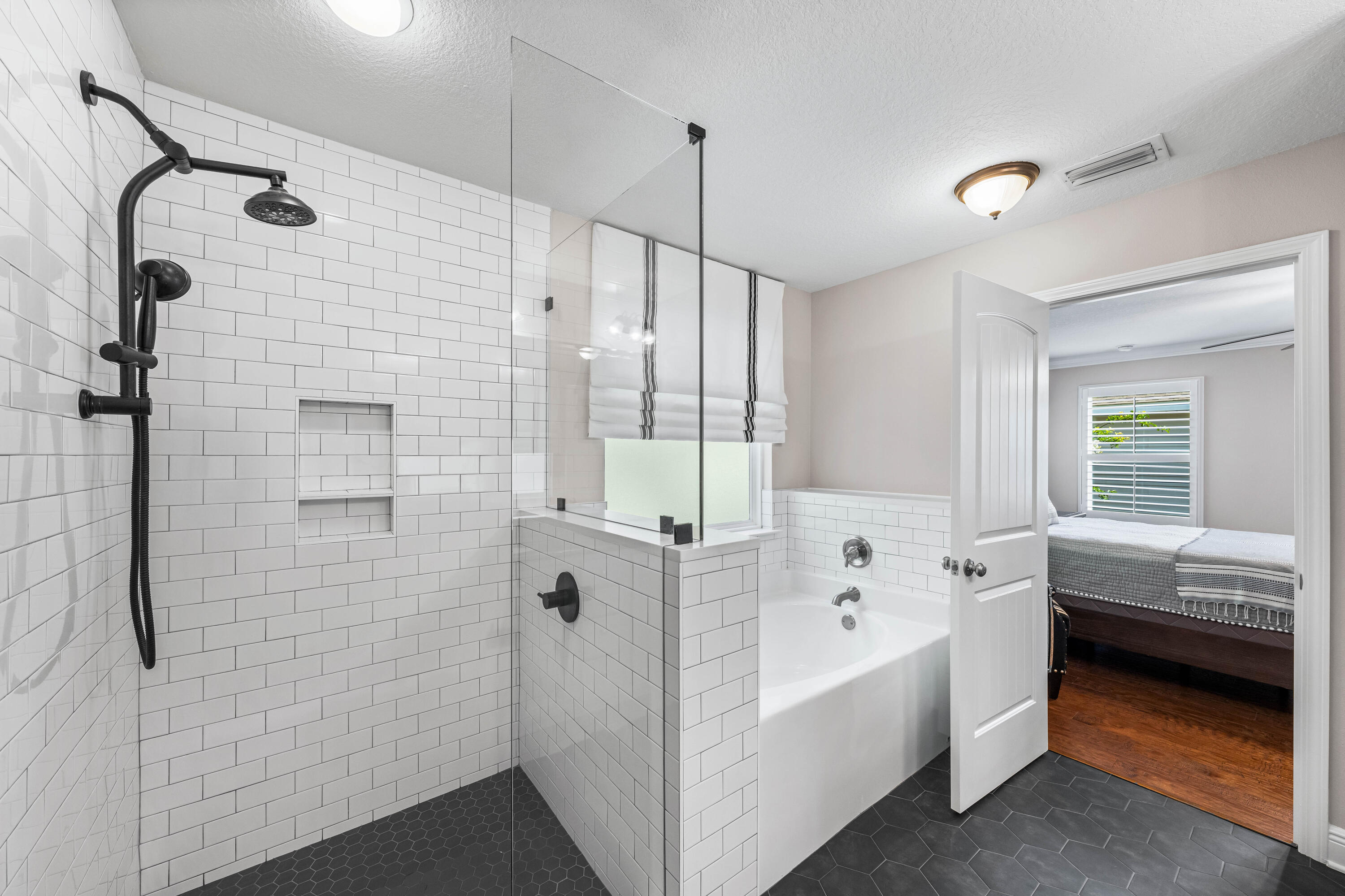 104 Mosaic Oaks Circle