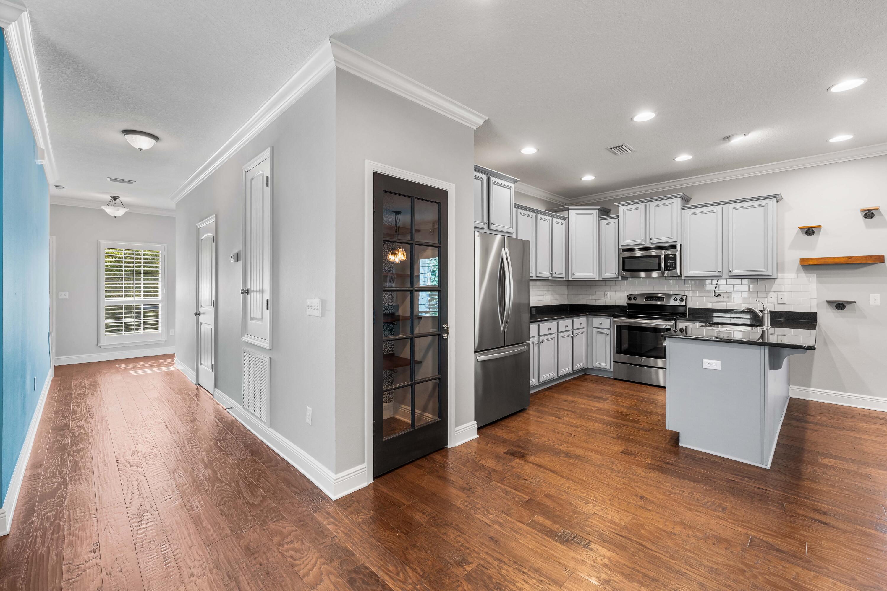 104 Mosaic Oaks Circle