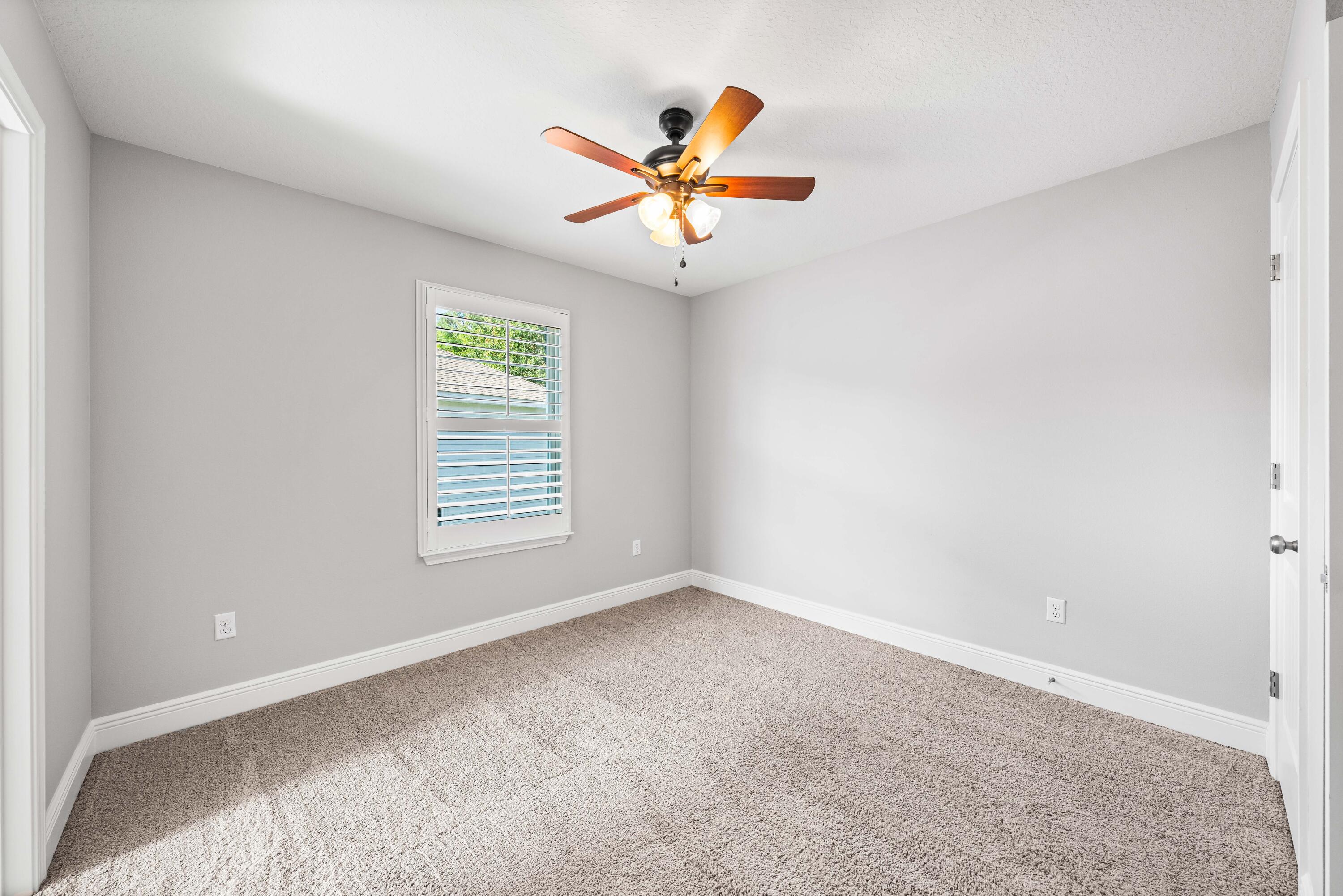 104 Mosaic Oaks Circle