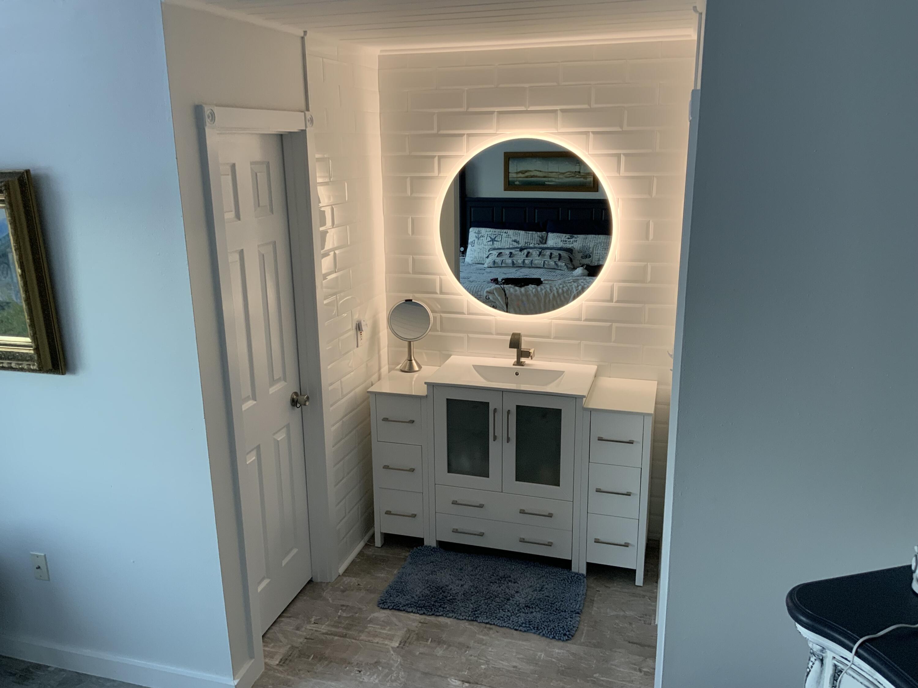 7220 Majestic Boulevard