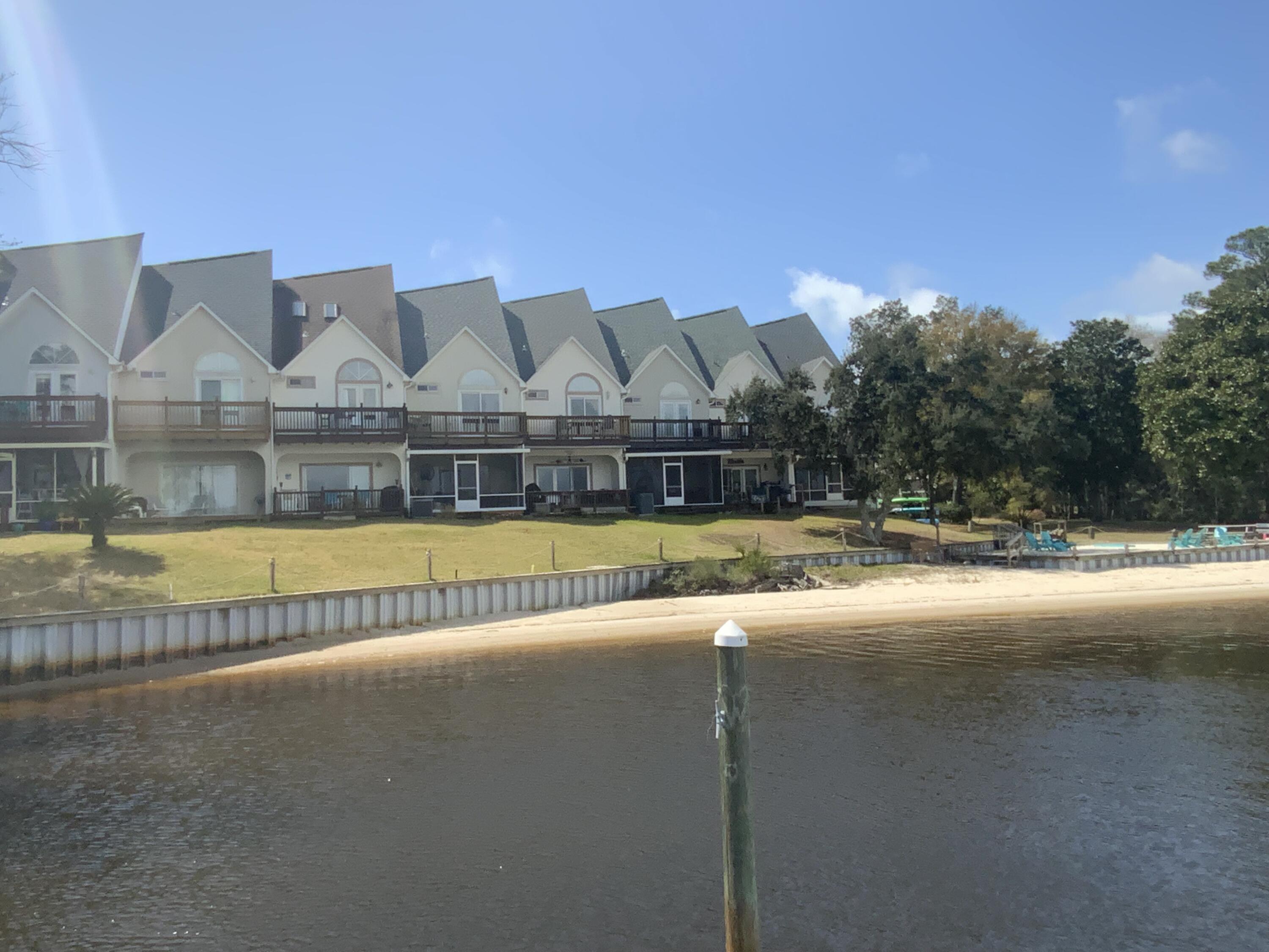 7220 Majestic Boulevard