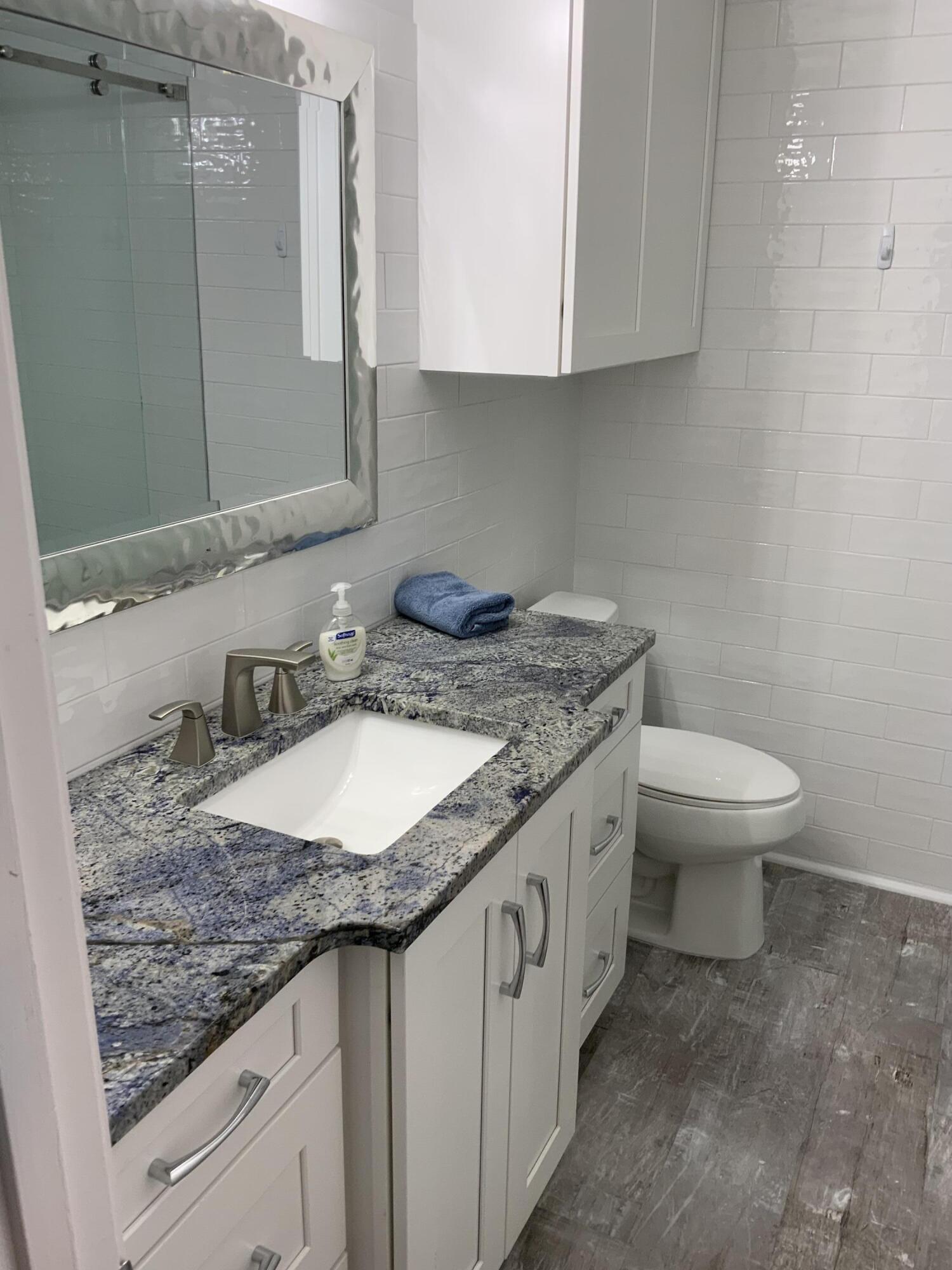 7220 Majestic Boulevard