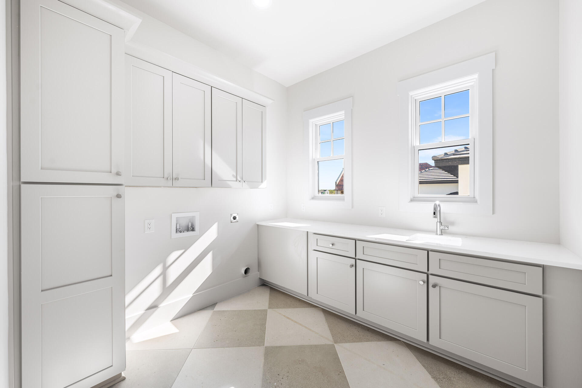 75 N Southern Cross Lane