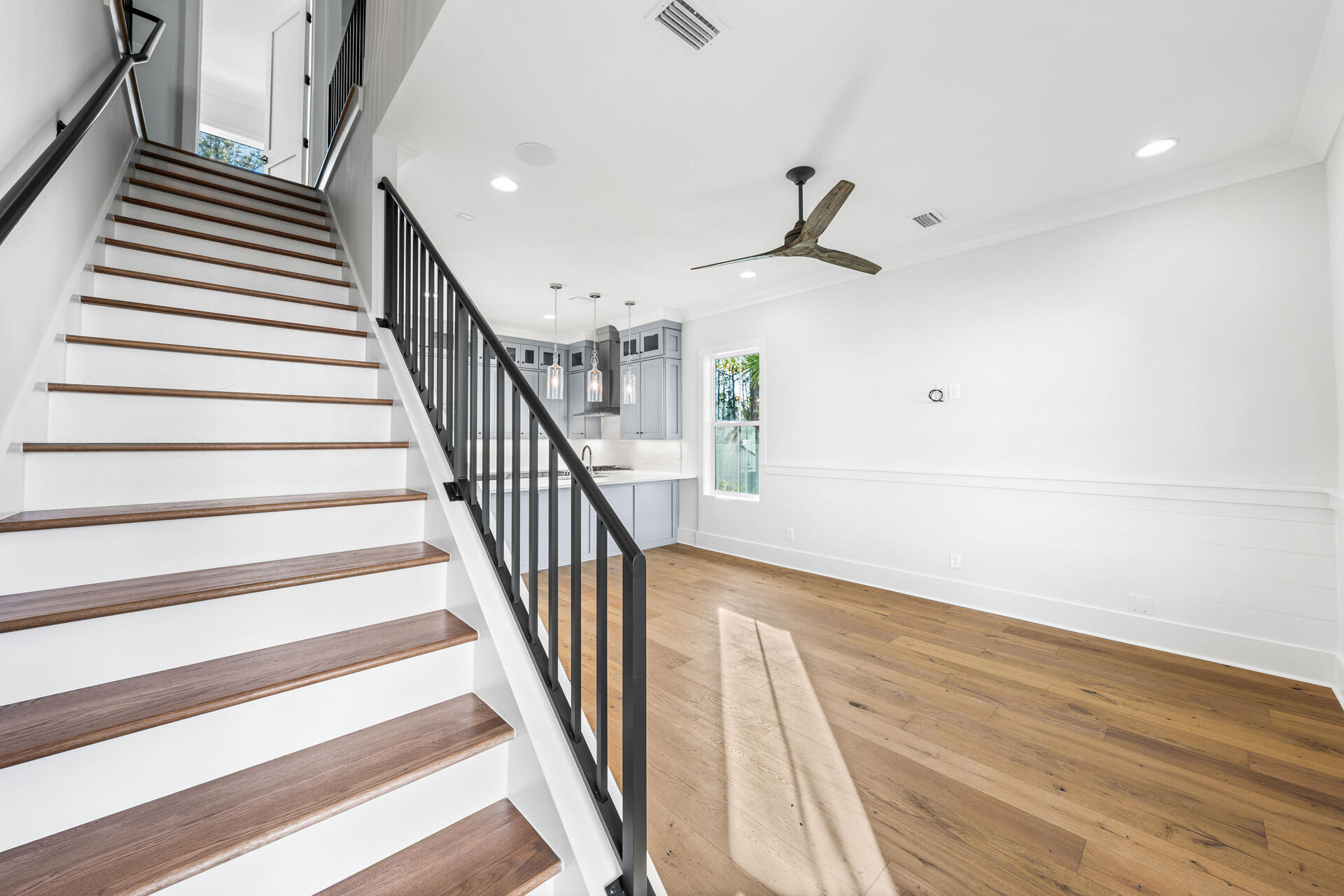 520 S County Hwy 393 19A