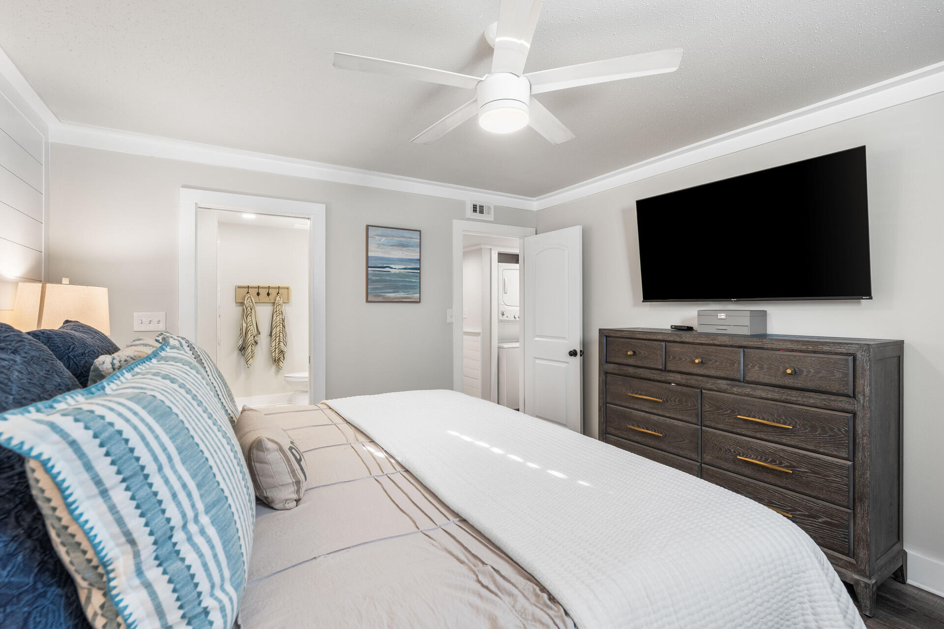 488 N Driftwood Bay Unit 97E