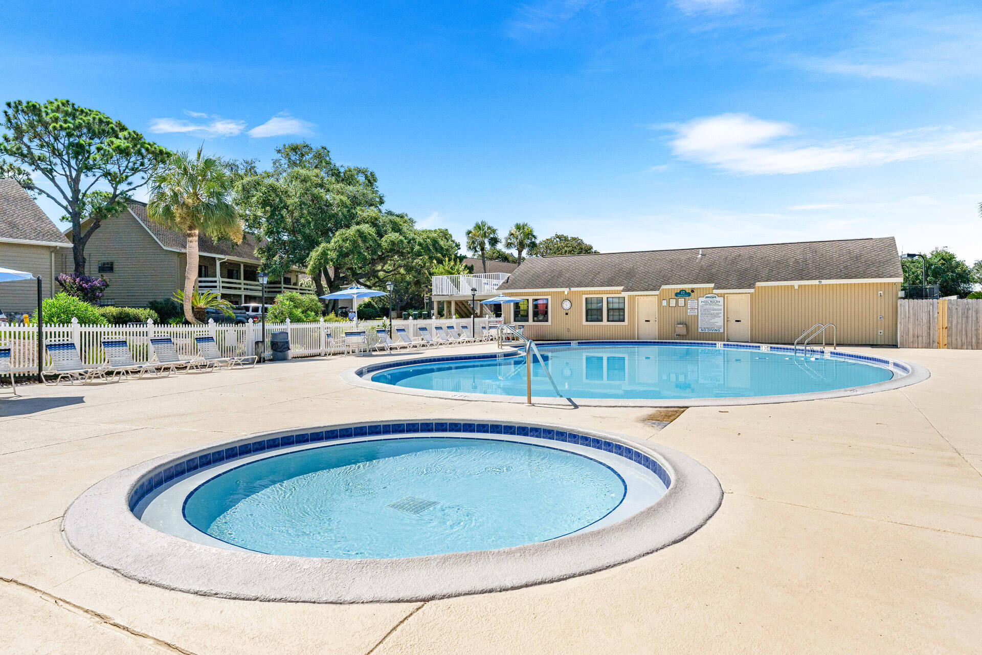 488 N Driftwood Bay Unit 97E