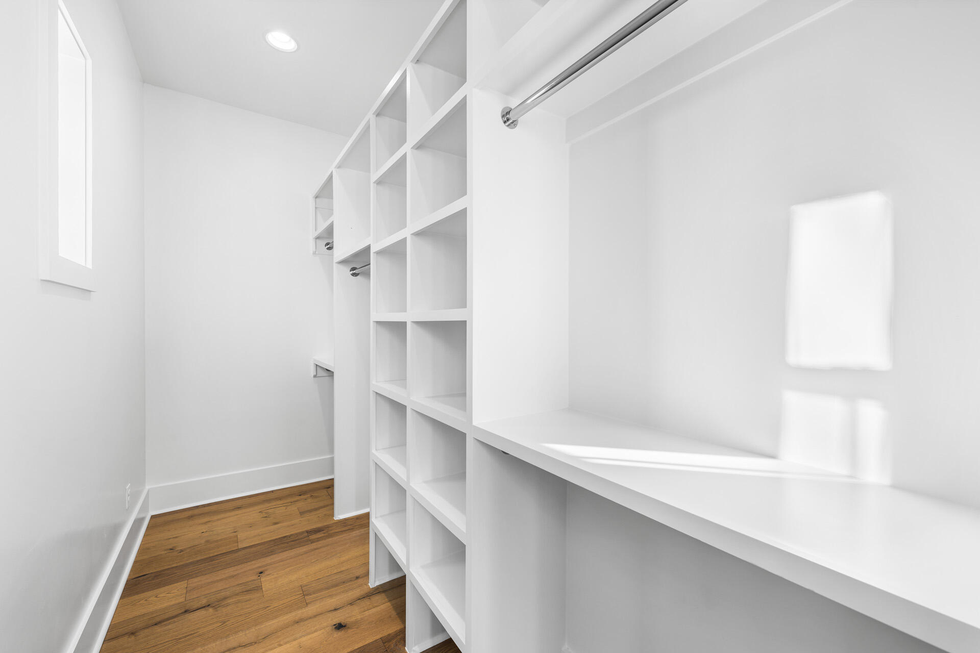 520 S County Hwy 393 39B