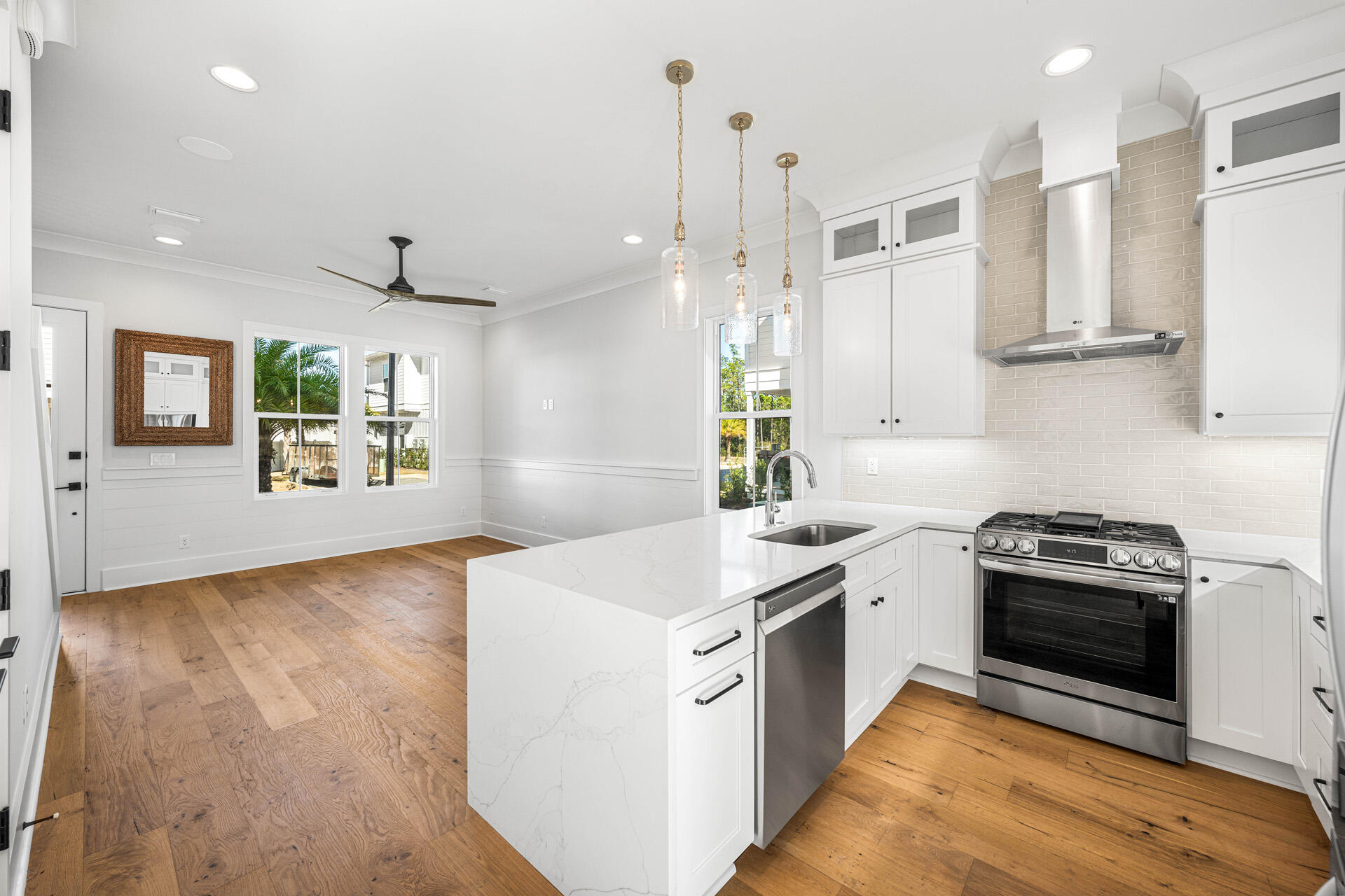 520 S County Hwy 393 39B