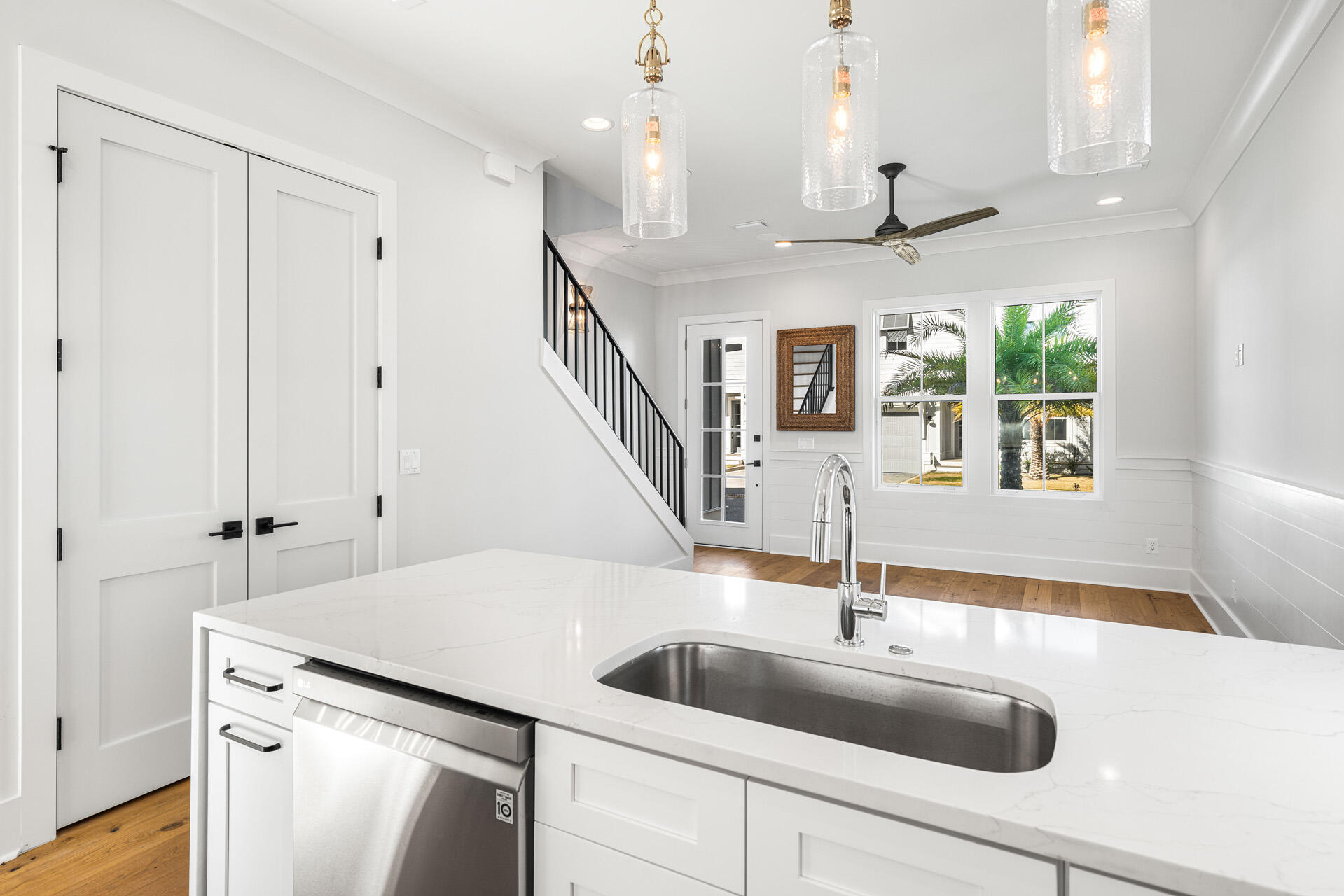 520 S County Hwy 393 39B