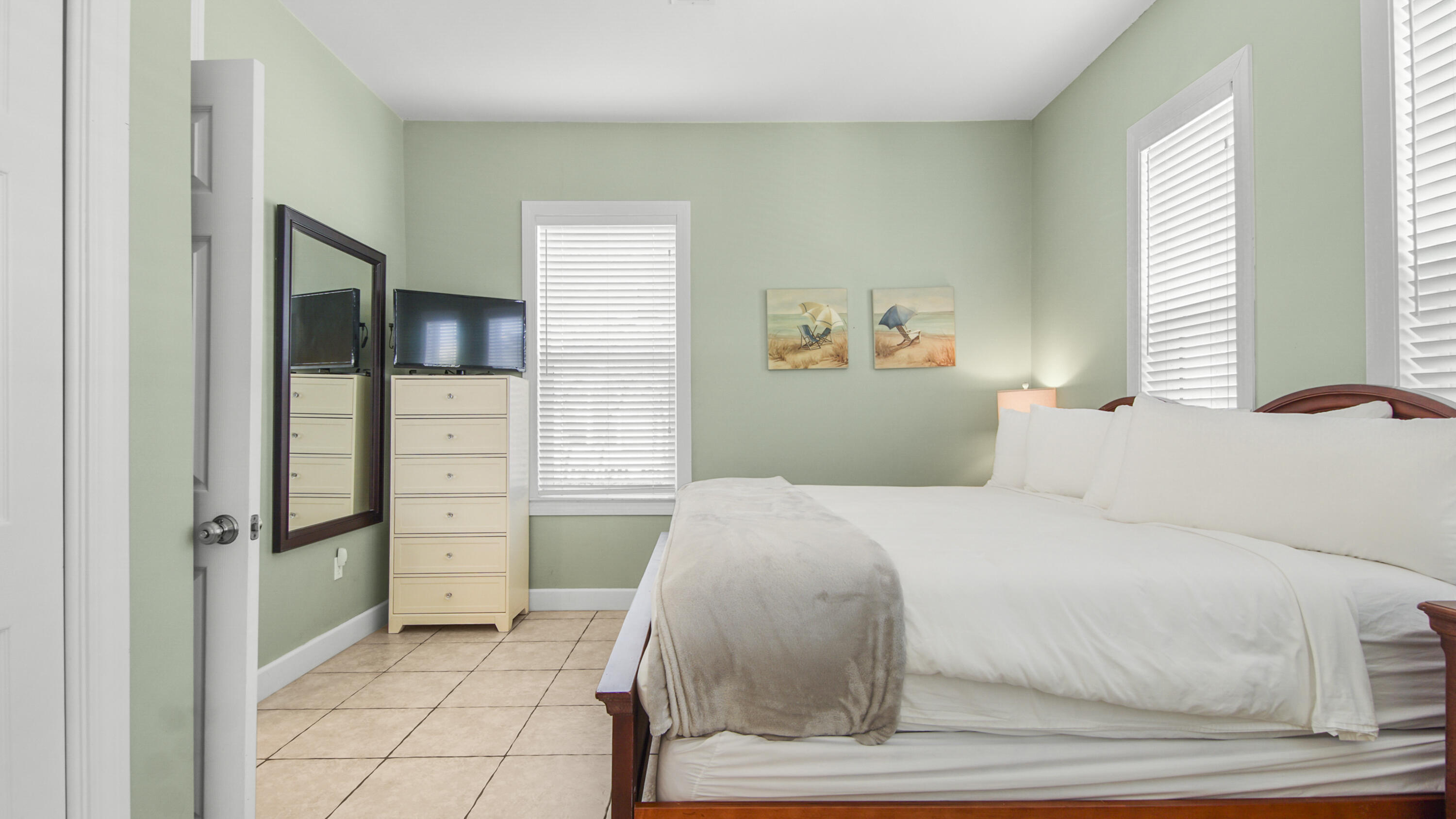 48 Cottage Way # 4