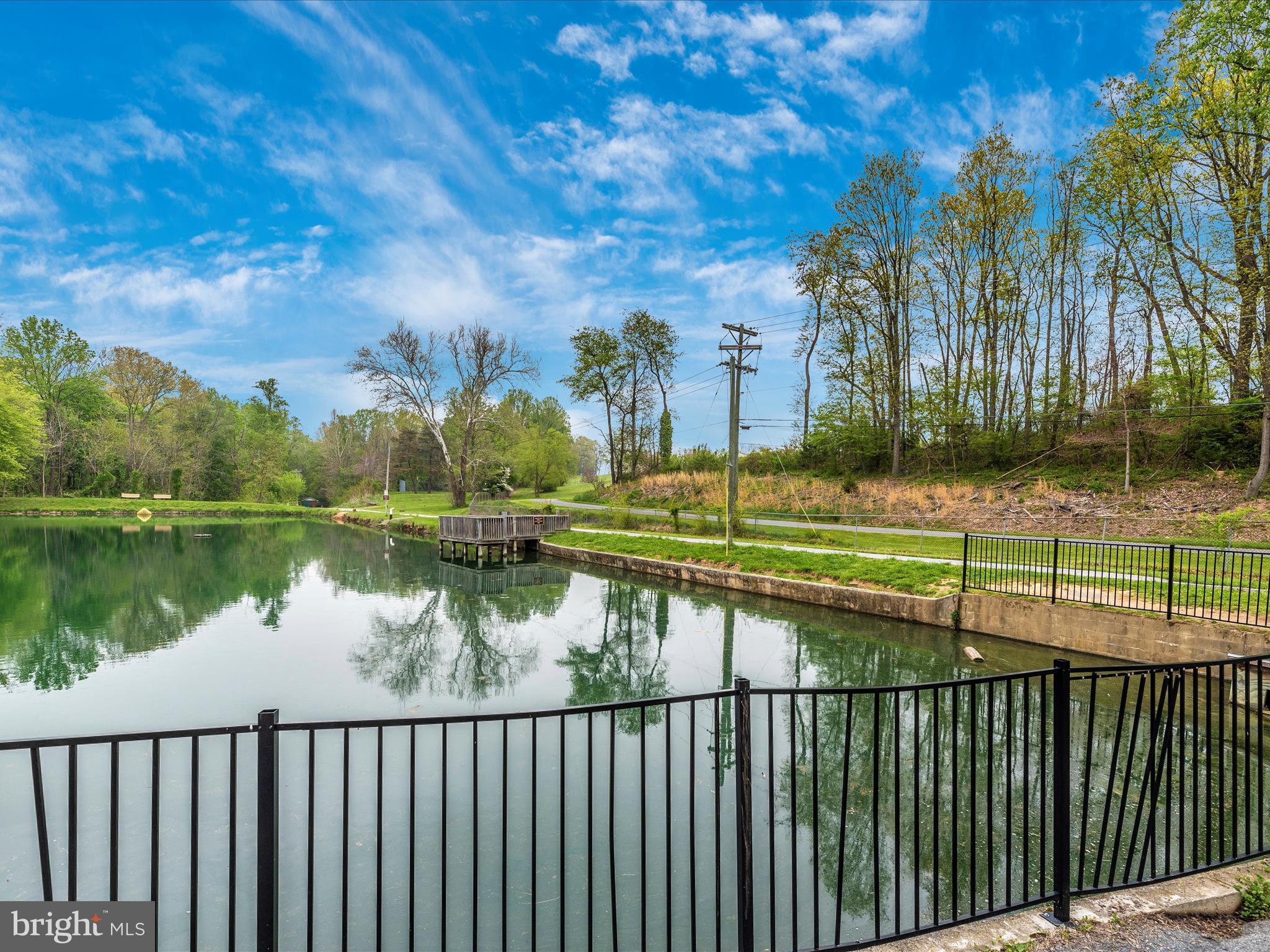 1002 LEAFY HOLLOW CIRCLE