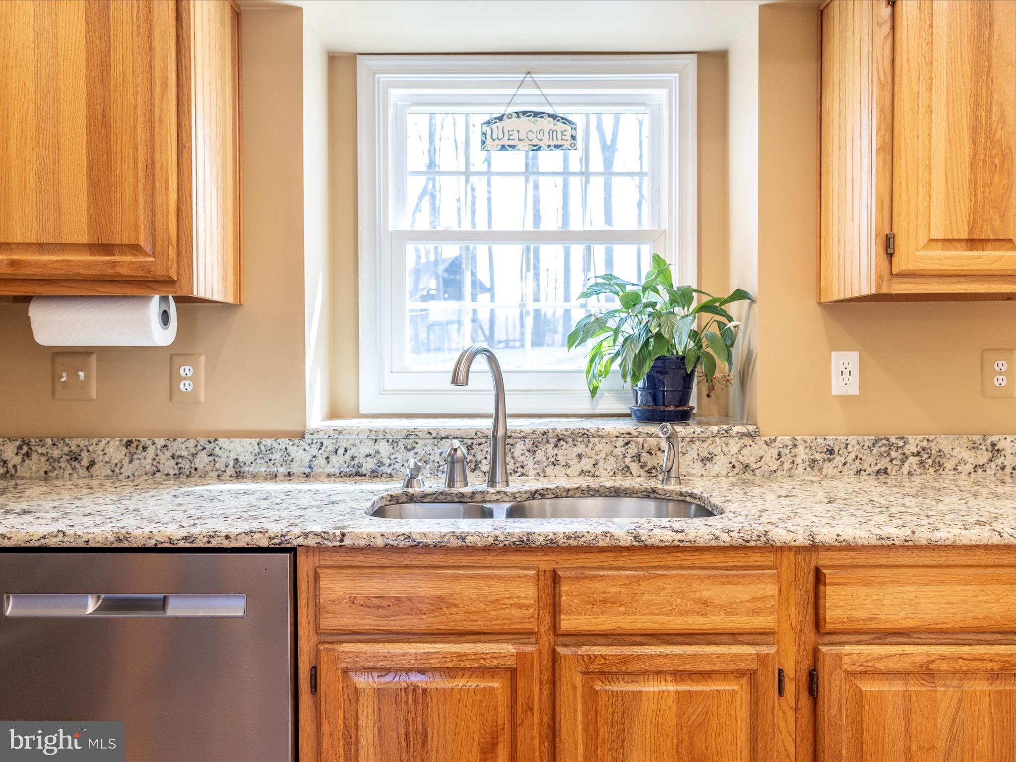 1002 LEAFY HOLLOW CIRCLE