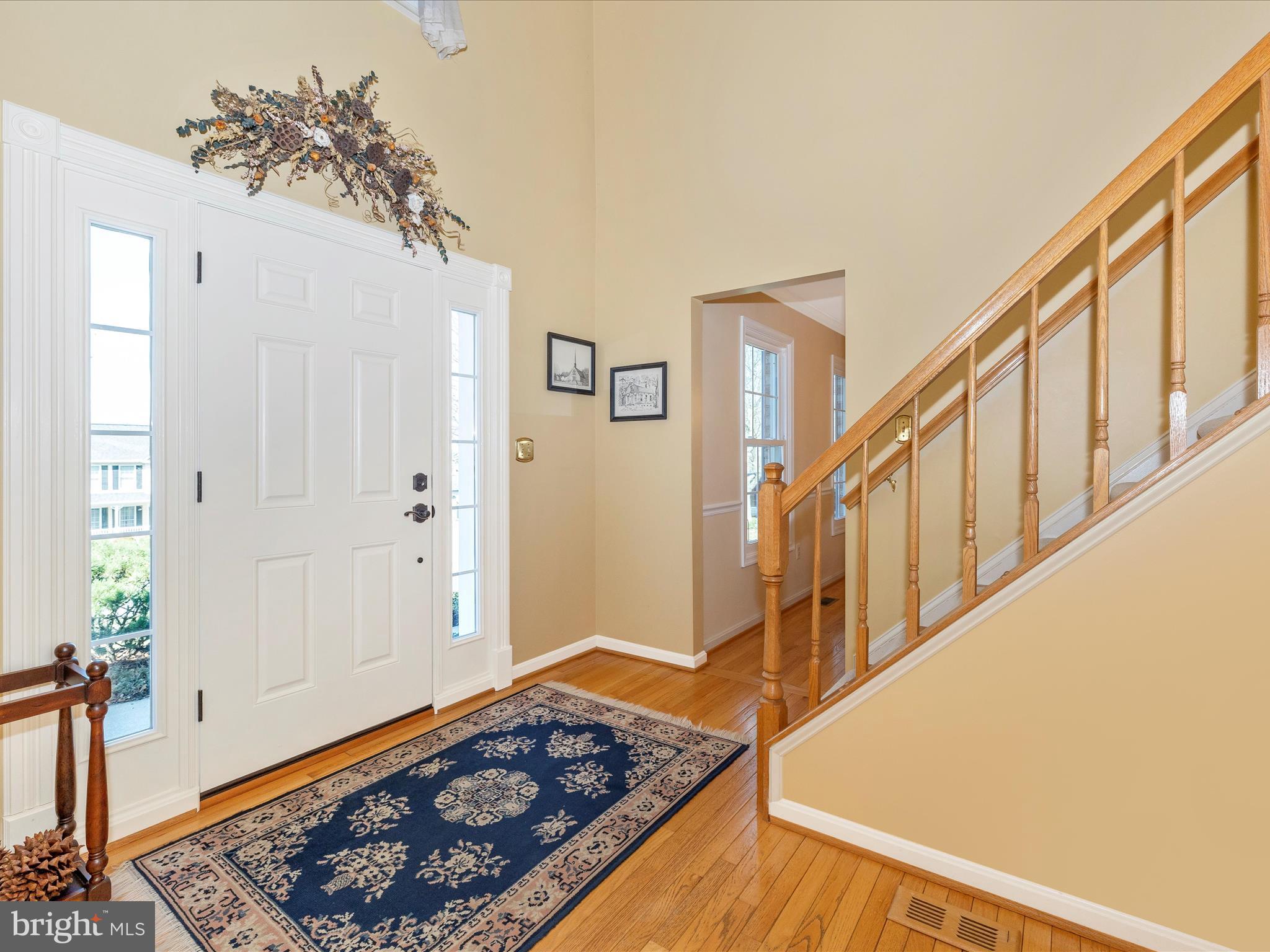 1002 LEAFY HOLLOW CIRCLE