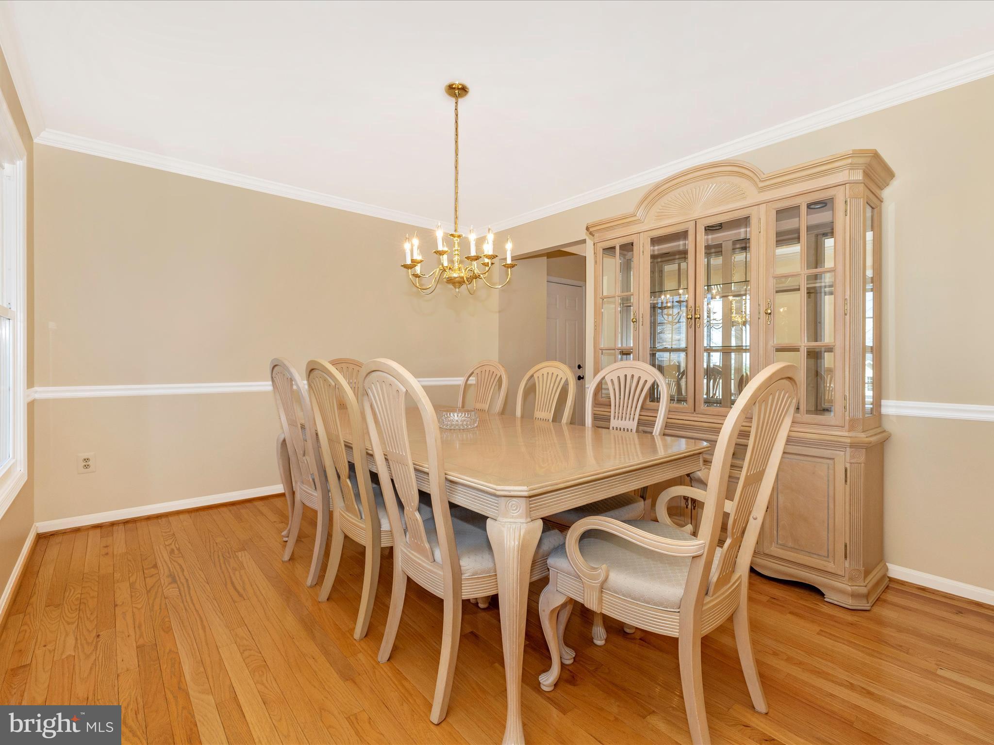 1002 LEAFY HOLLOW CIRCLE