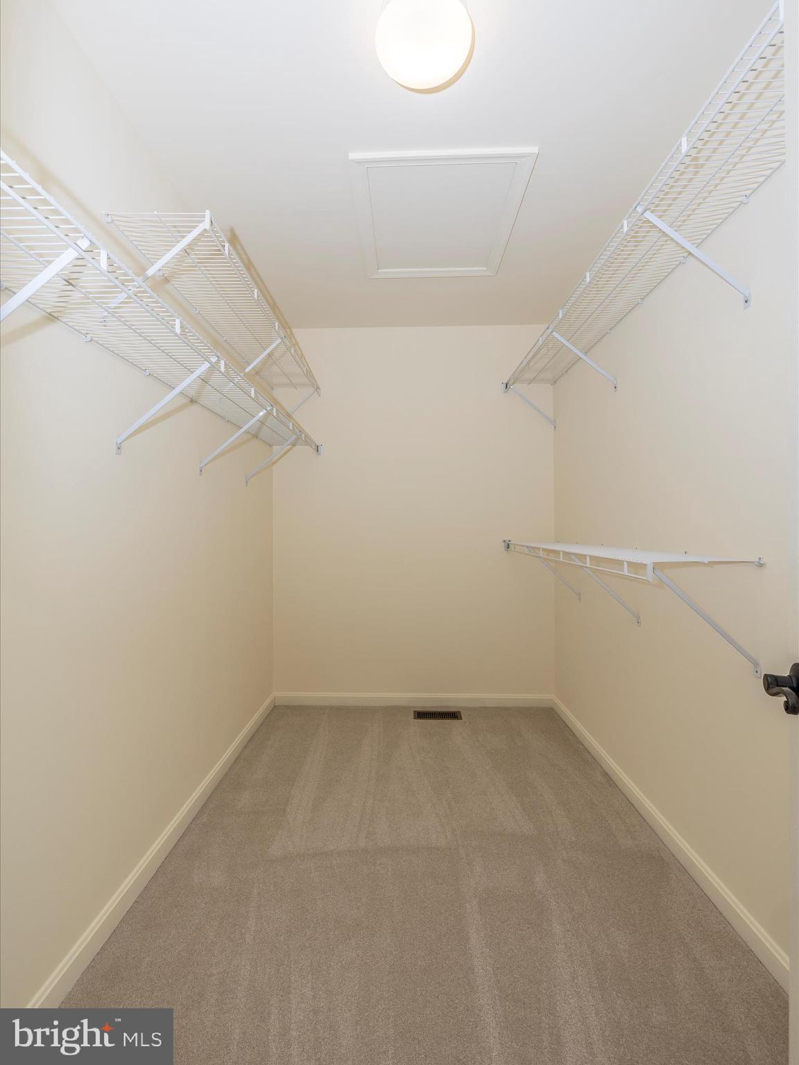 1002 LEAFY HOLLOW CIRCLE