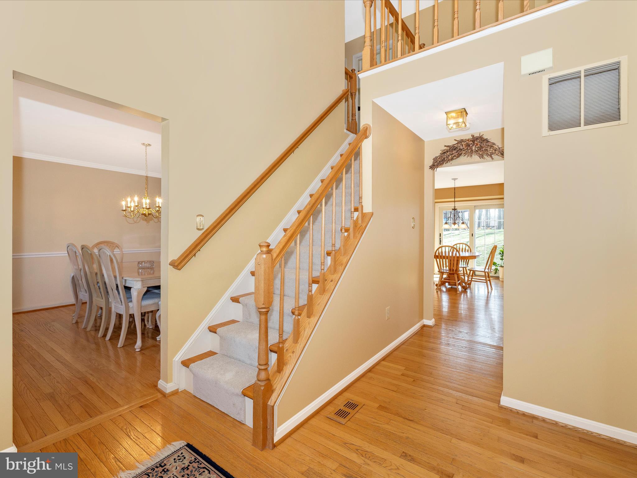 1002 LEAFY HOLLOW CIRCLE