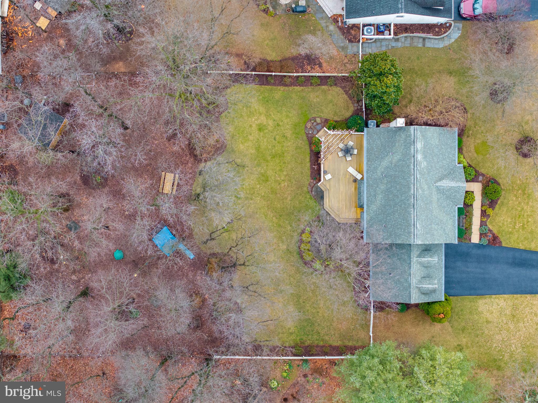 1002 LEAFY HOLLOW CIRCLE