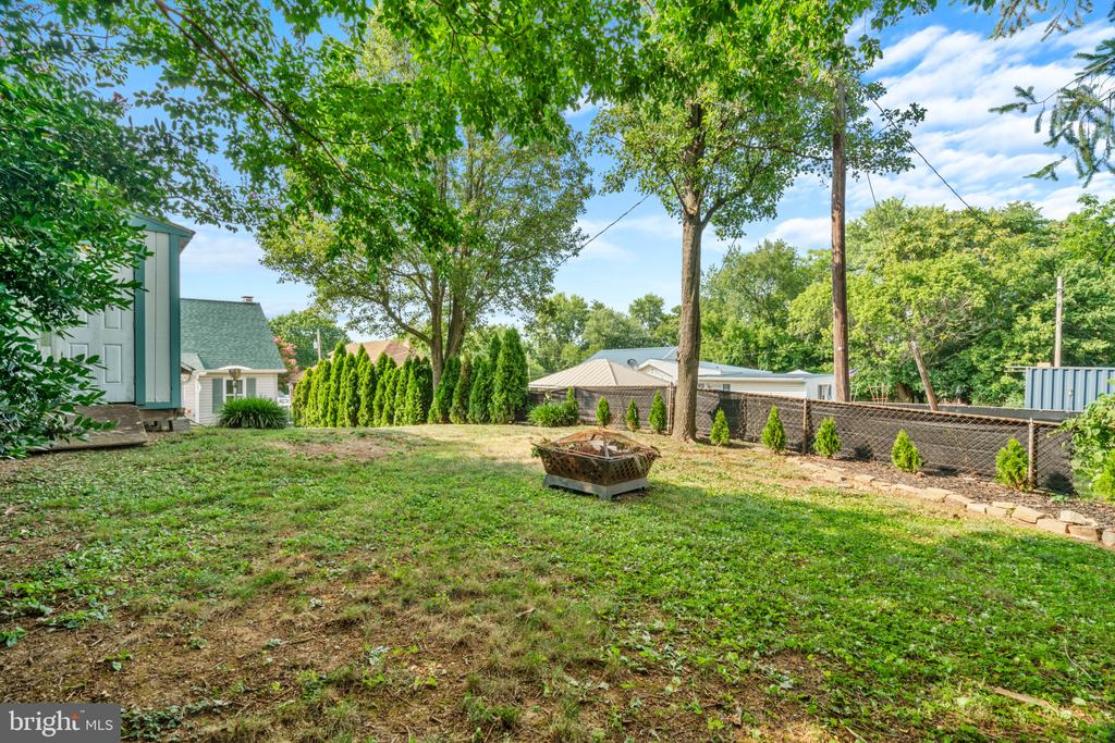 8 DAVIS AVENUE