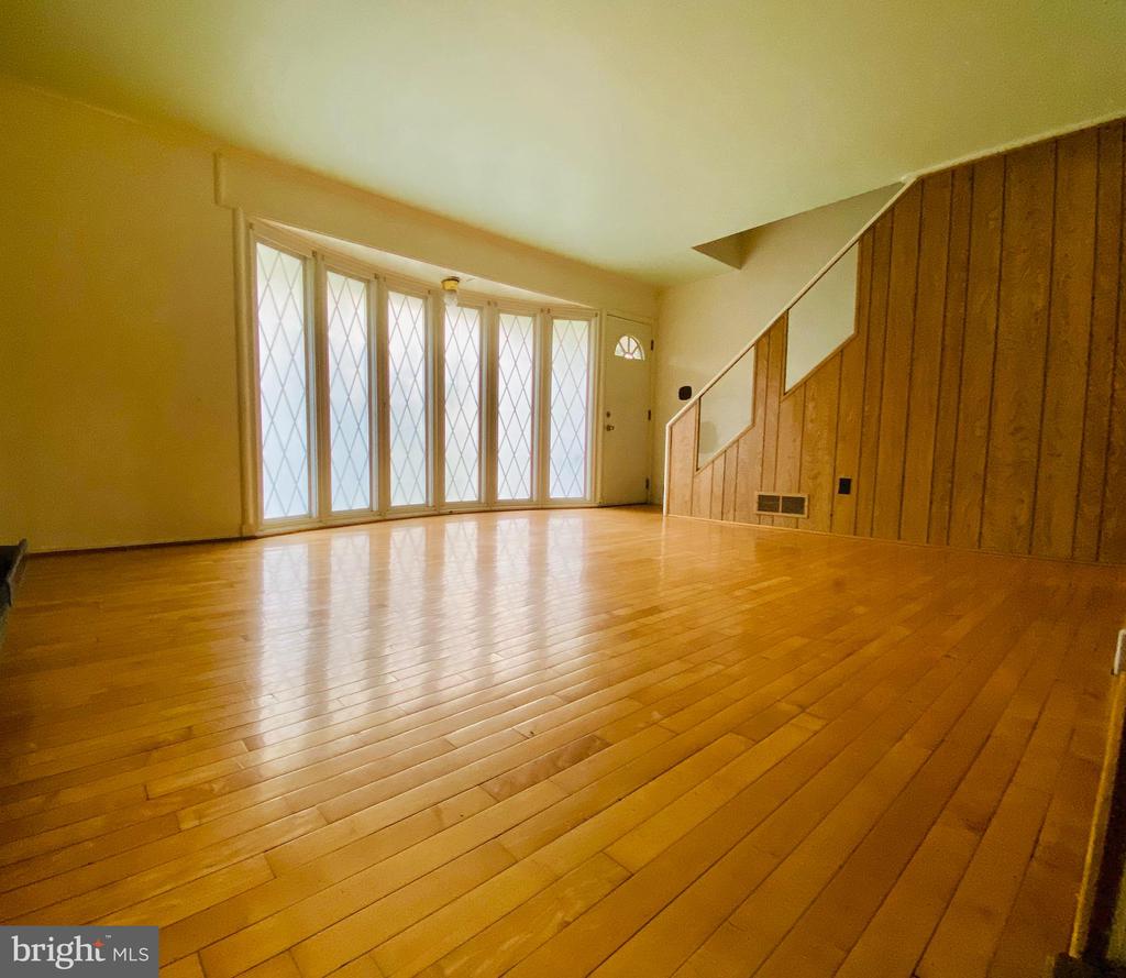309 RITCHIE PARKWAY