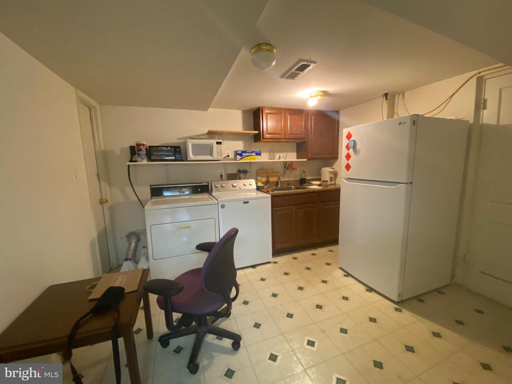 309 RITCHIE PARKWAY