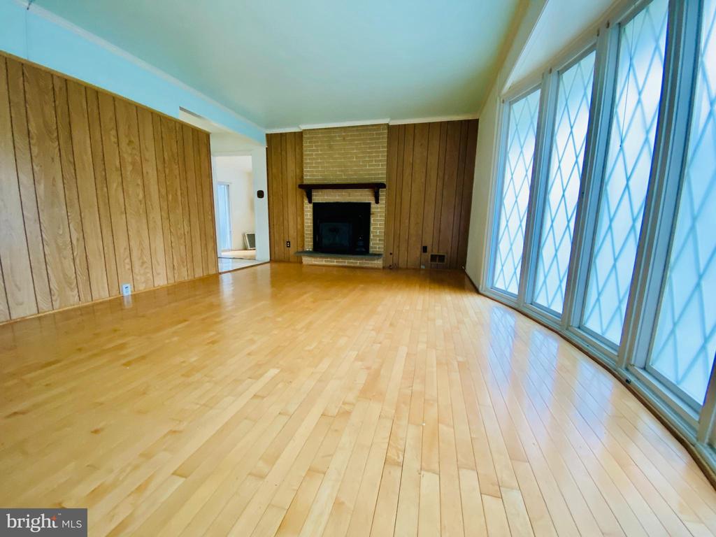 309 RITCHIE PARKWAY