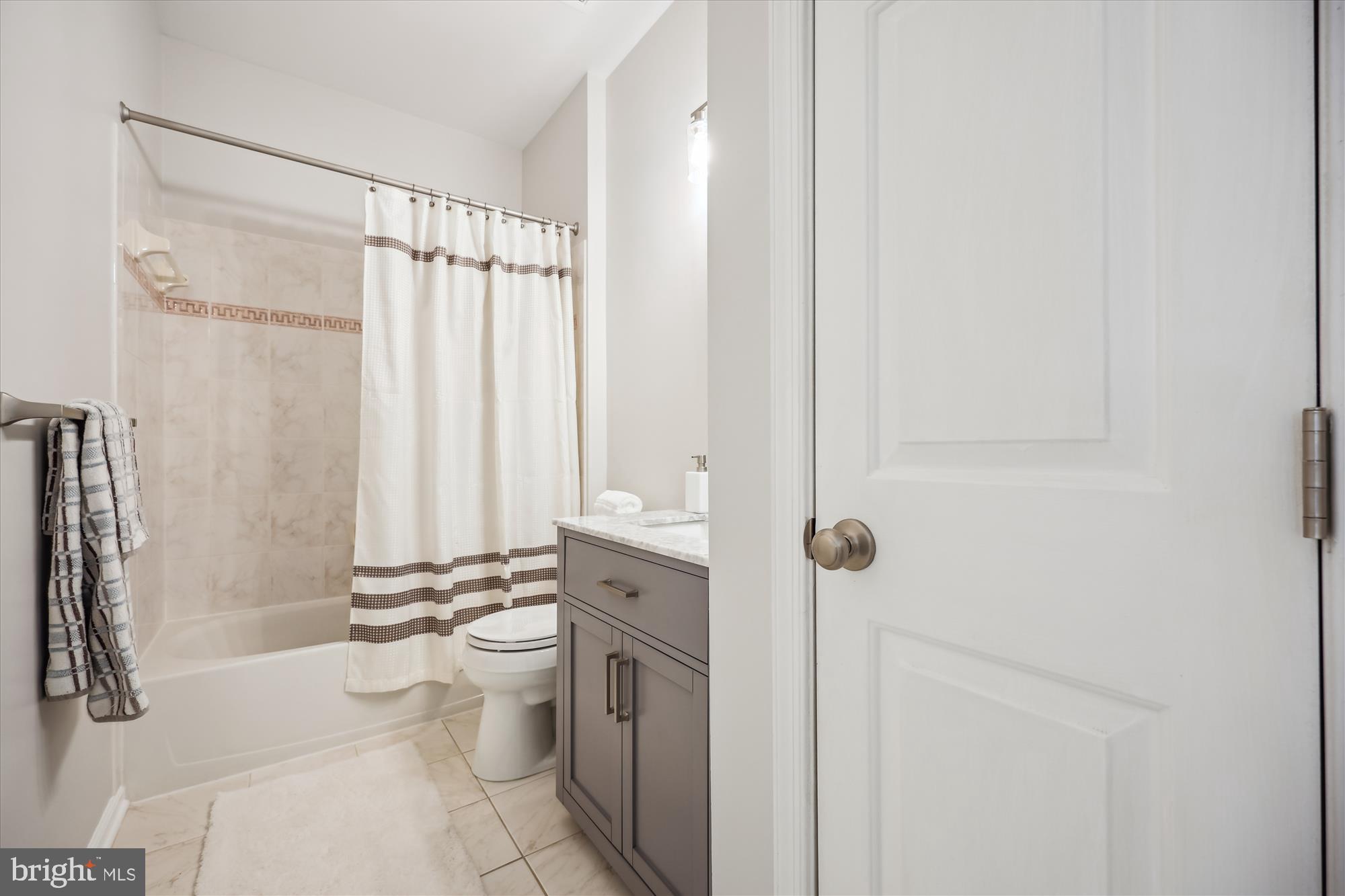 502 LEANING OAK STREET