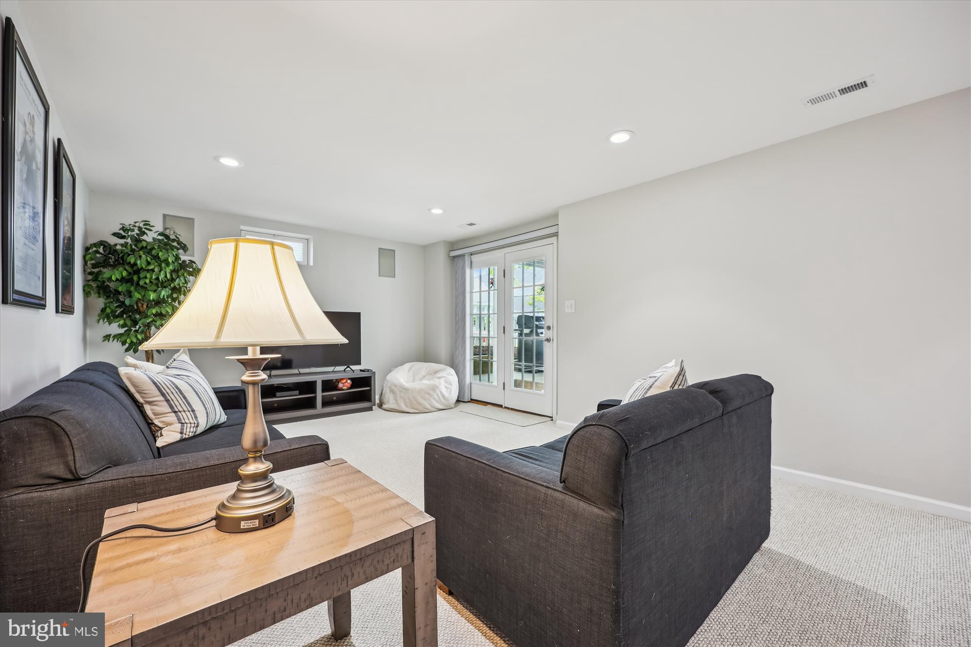 502 LEANING OAK STREET