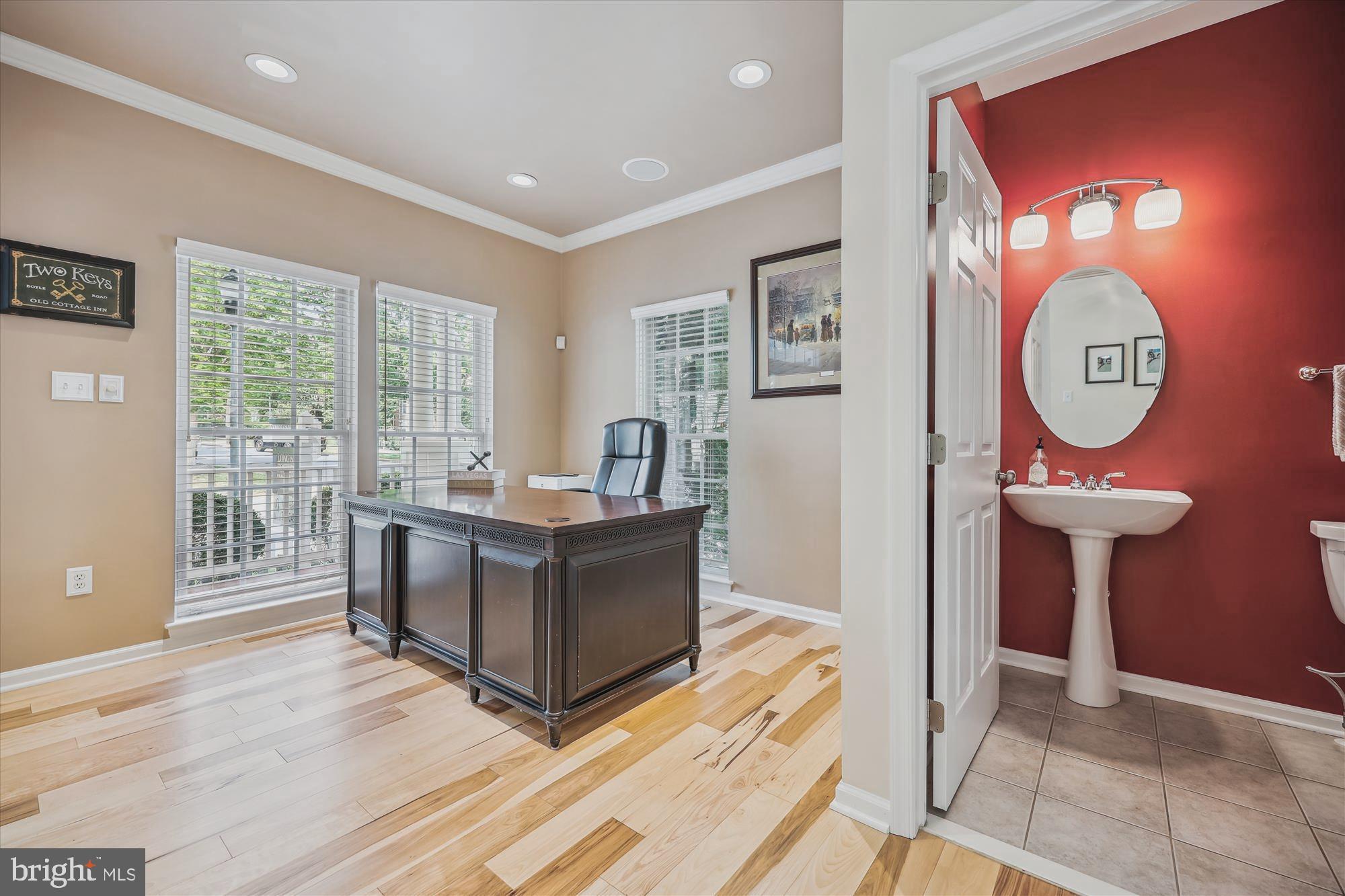 502 LEANING OAK STREET