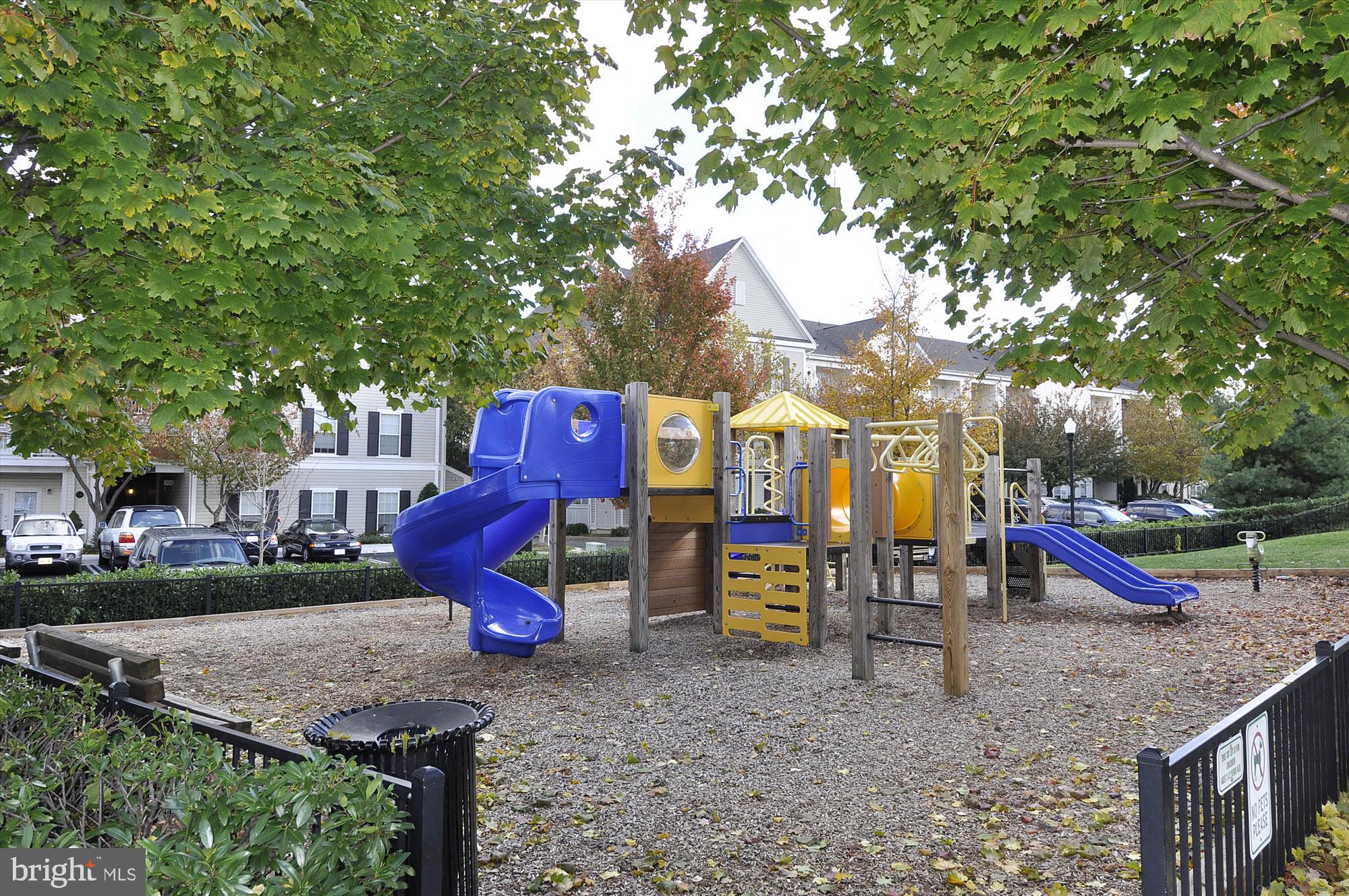 502 LEANING OAK STREET