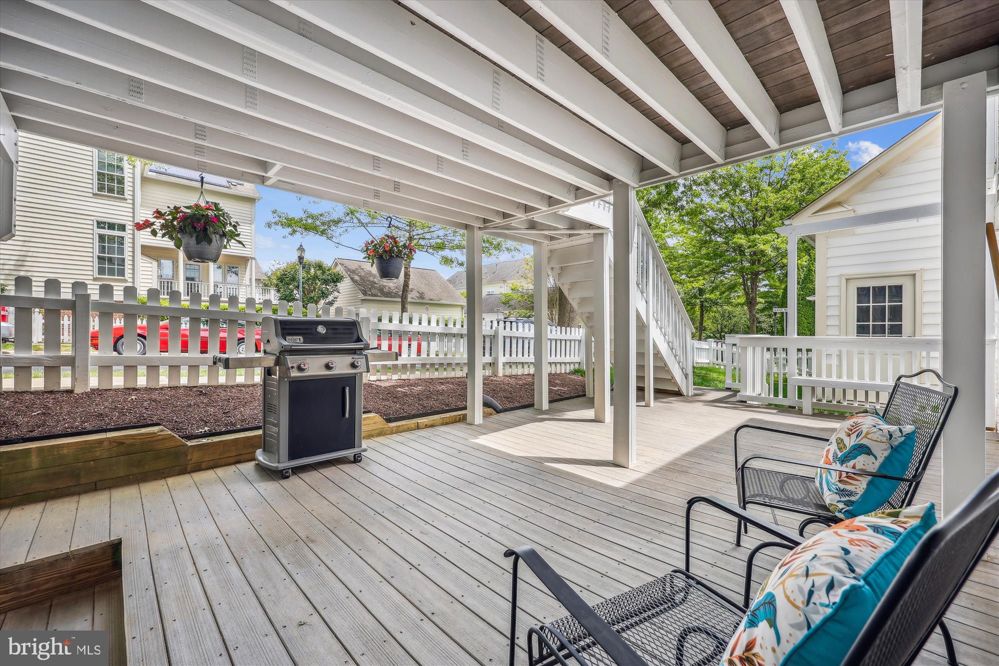 502 LEANING OAK STREET