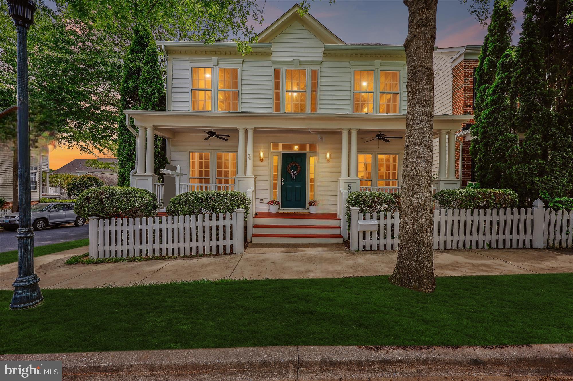 502 LEANING OAK STREET