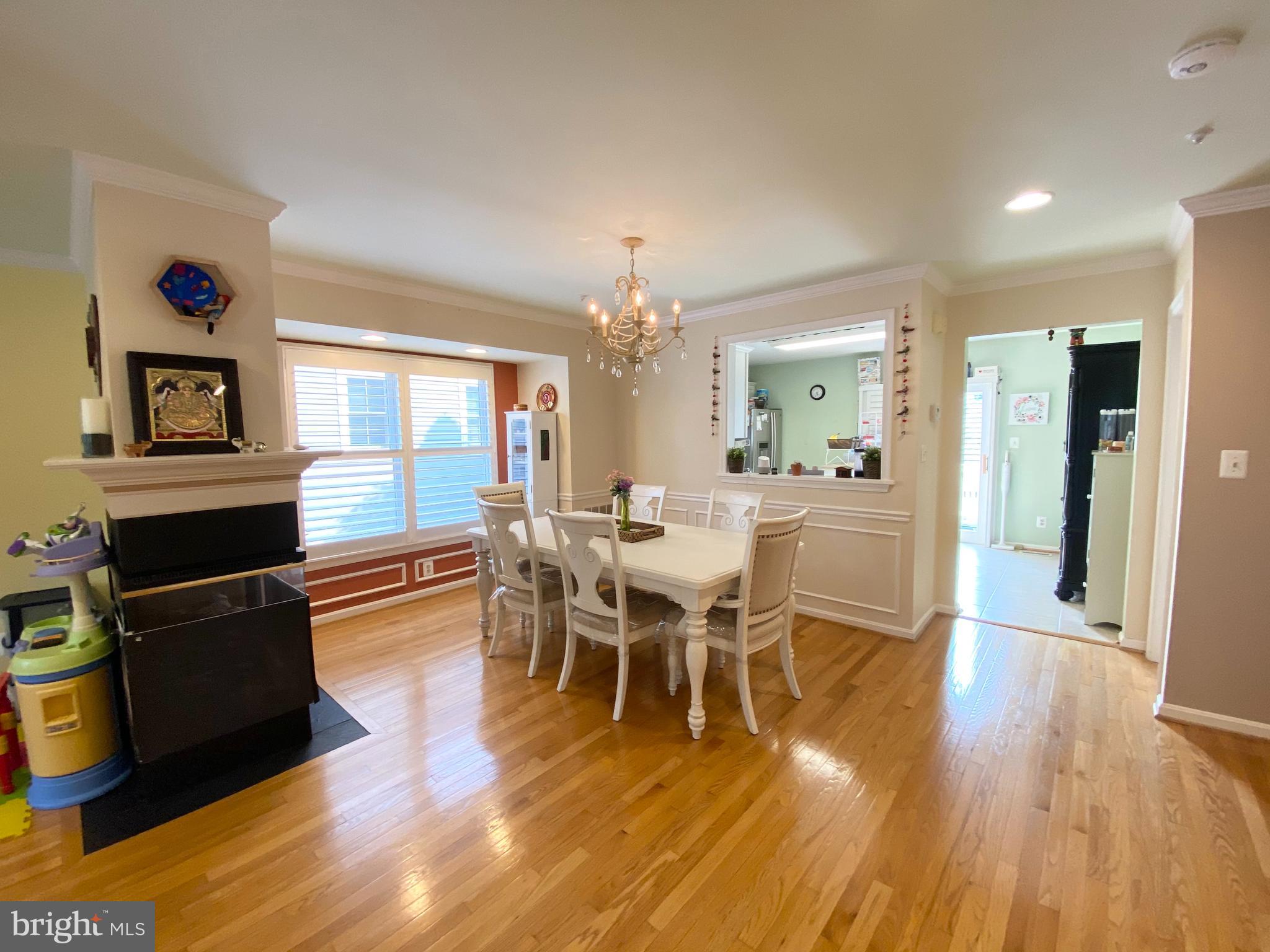 725 CHESTERTOWN STREET