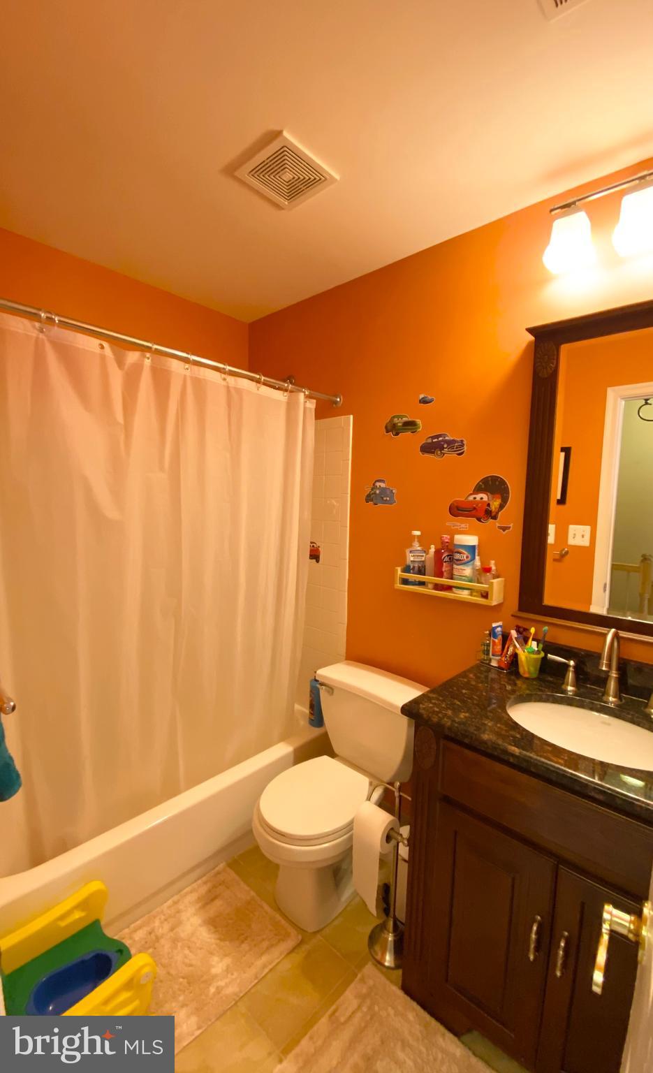 725 CHESTERTOWN STREET