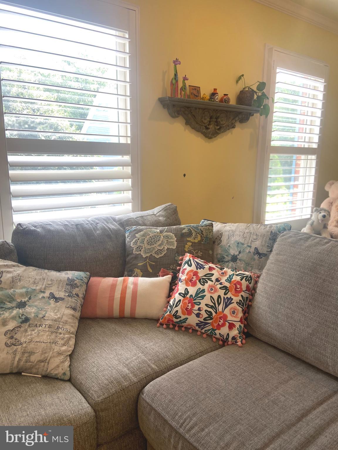 725 CHESTERTOWN STREET