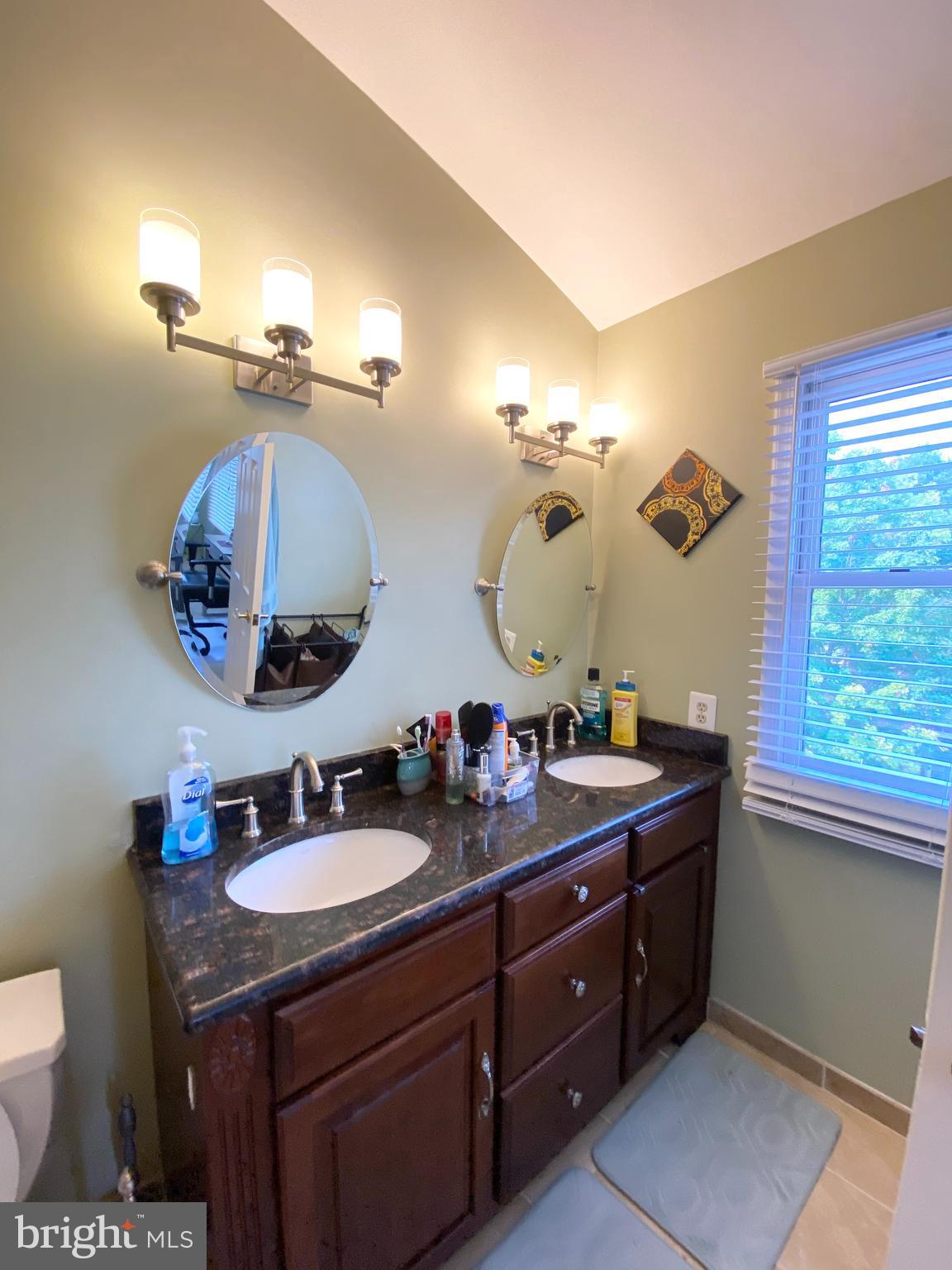 725 CHESTERTOWN STREET