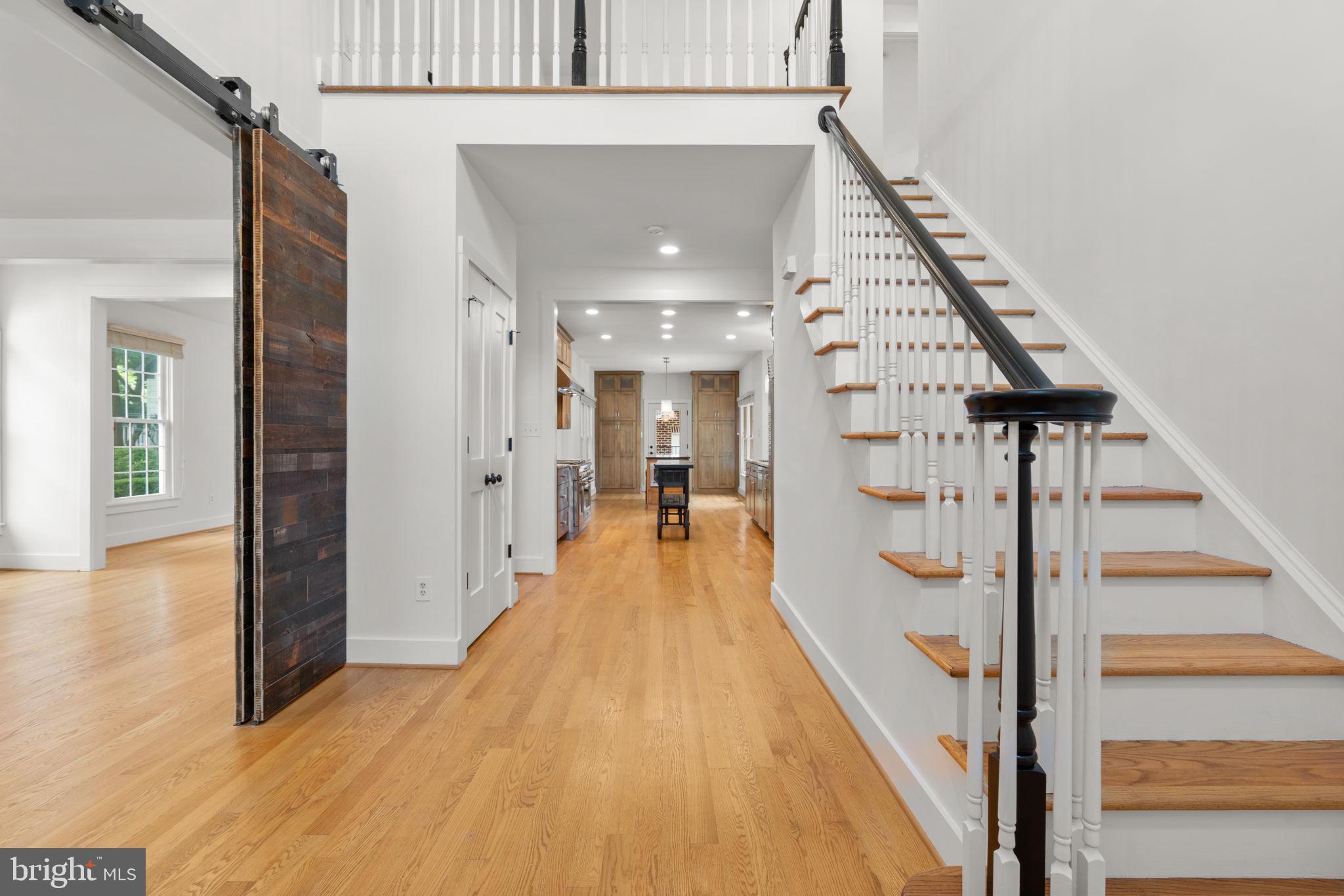 405 TSCHIFFELY SQUARE ROAD