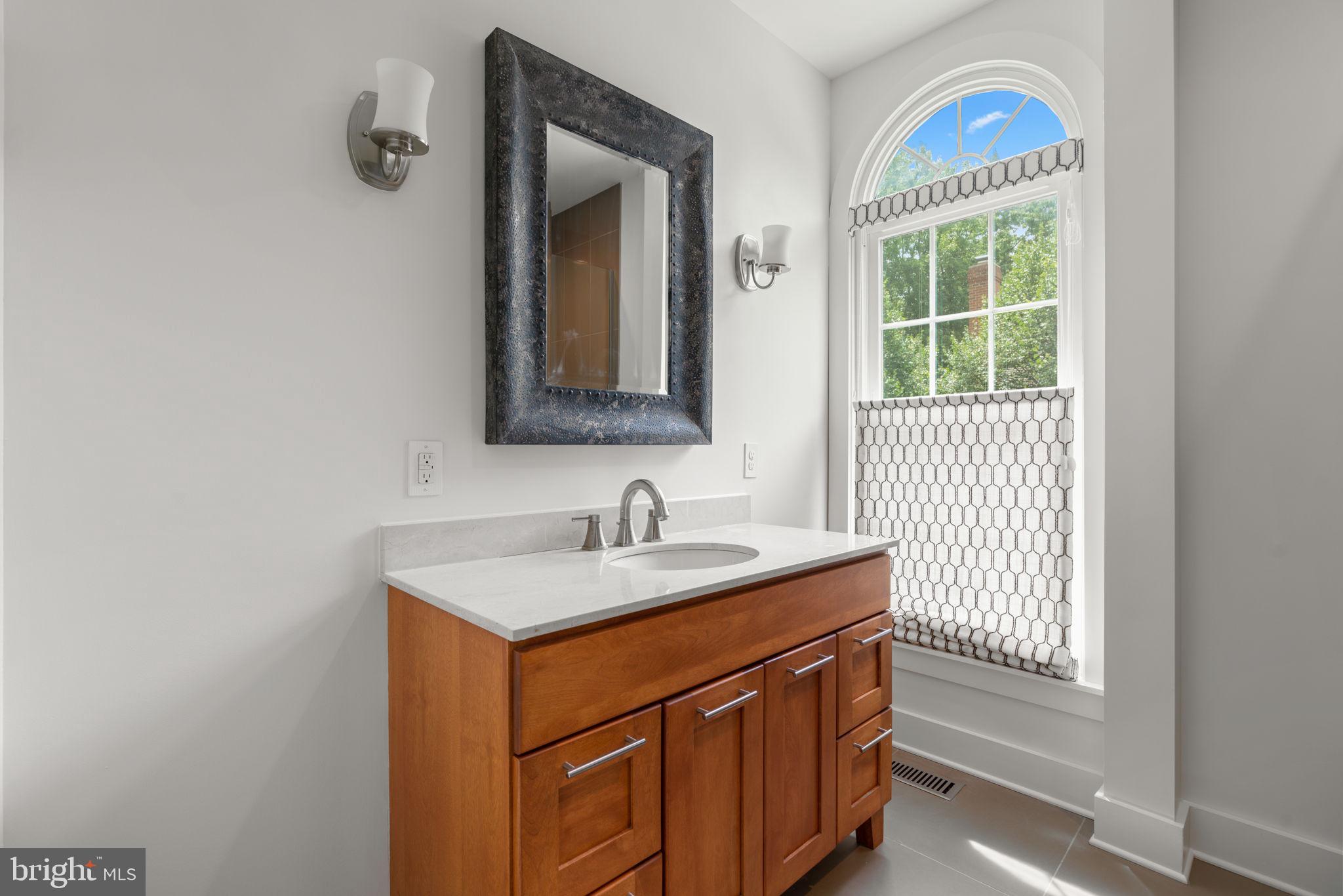 405 TSCHIFFELY SQUARE ROAD