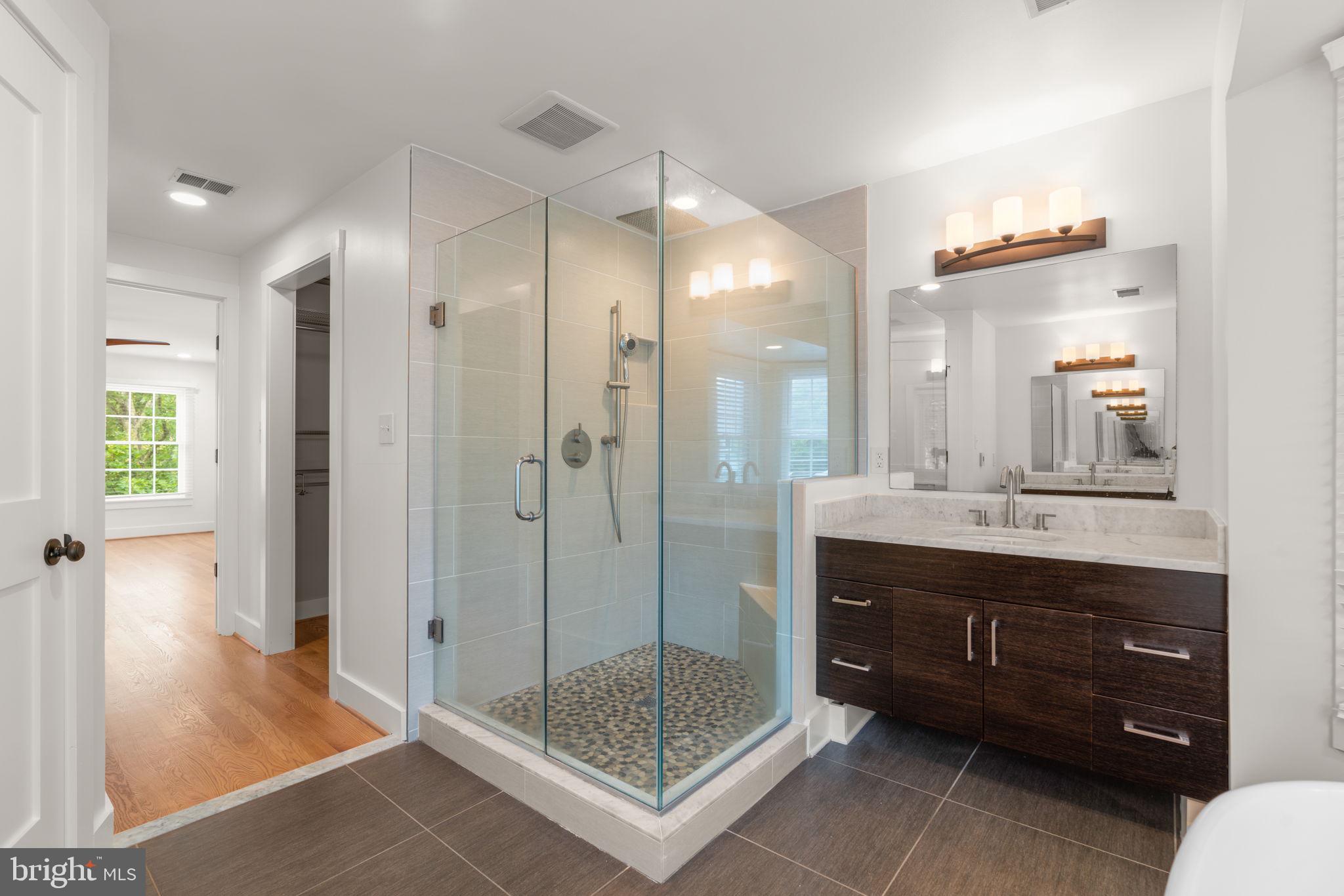 405 TSCHIFFELY SQUARE ROAD