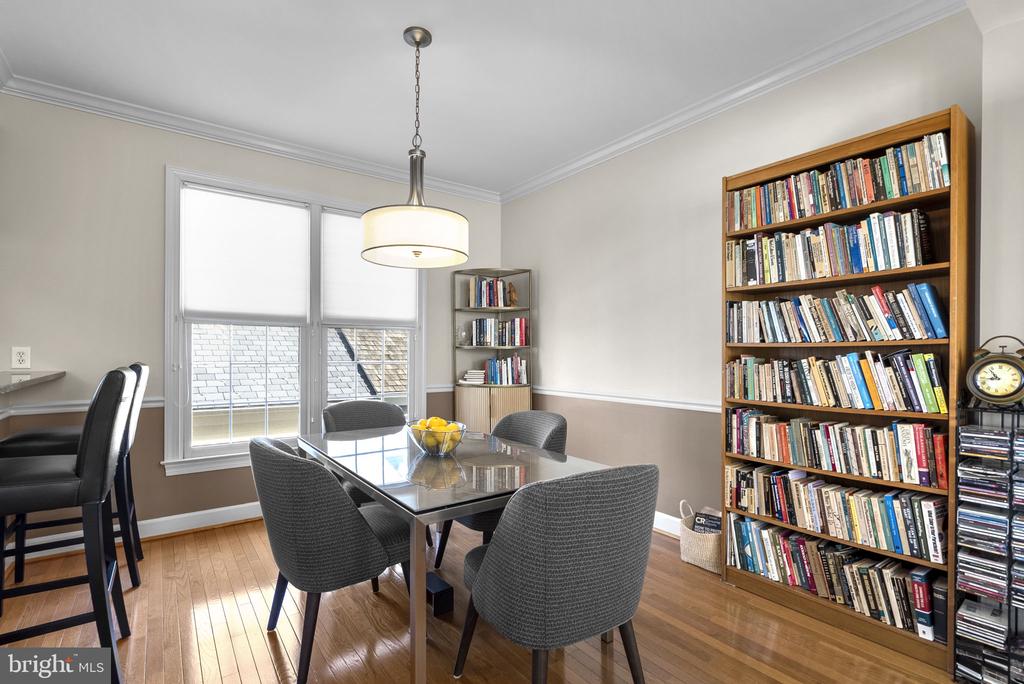 353 ALFANDRE MEWS