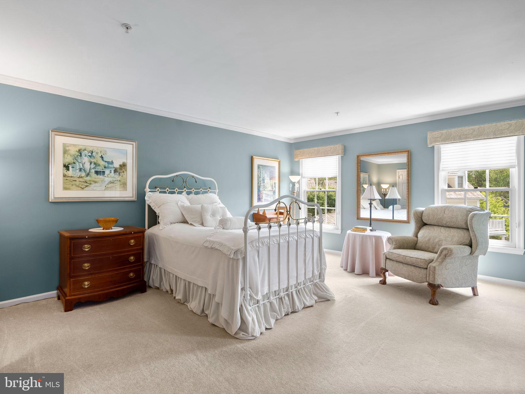 3 KENT GARDENS CIRCLE