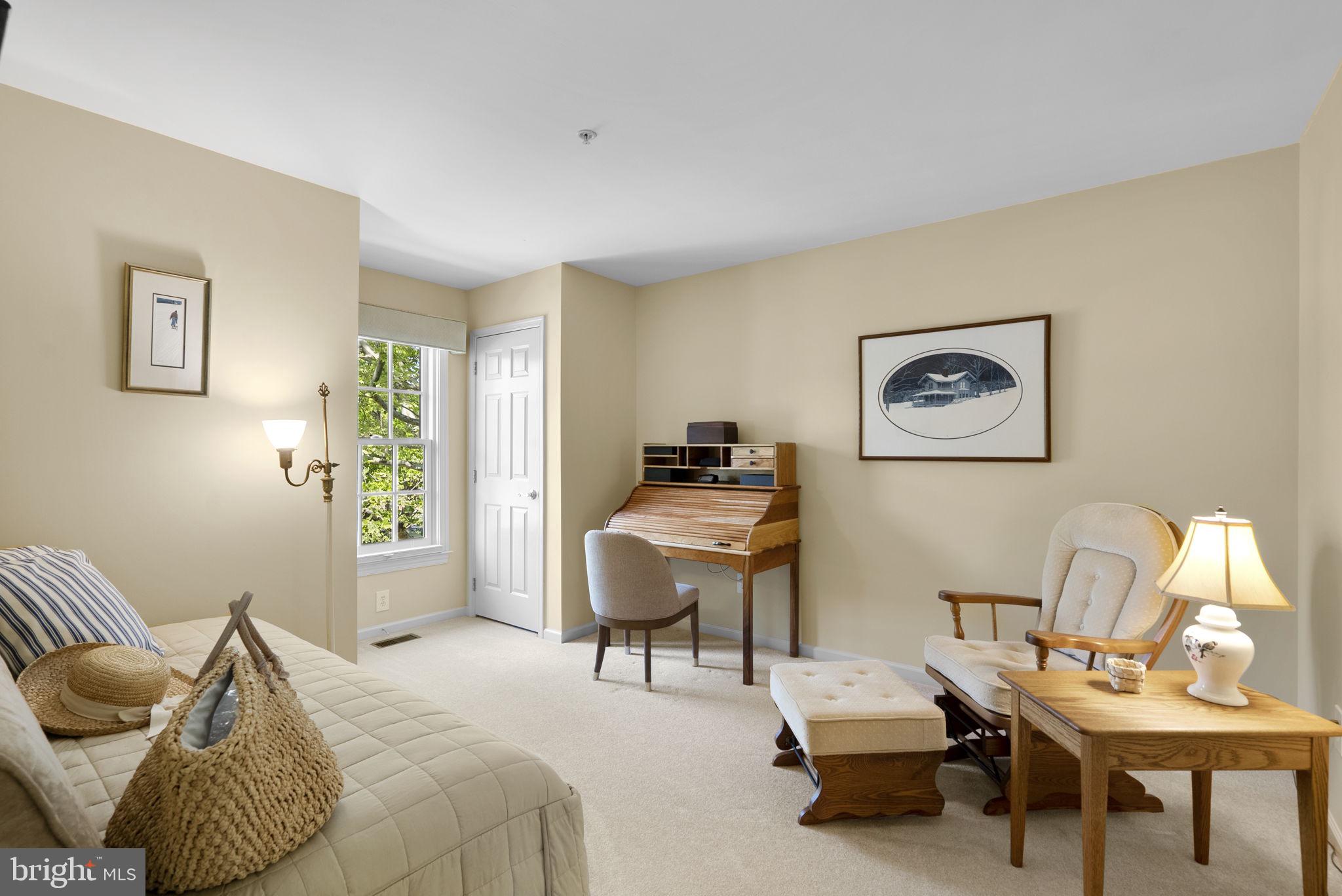 3 KENT GARDENS CIRCLE