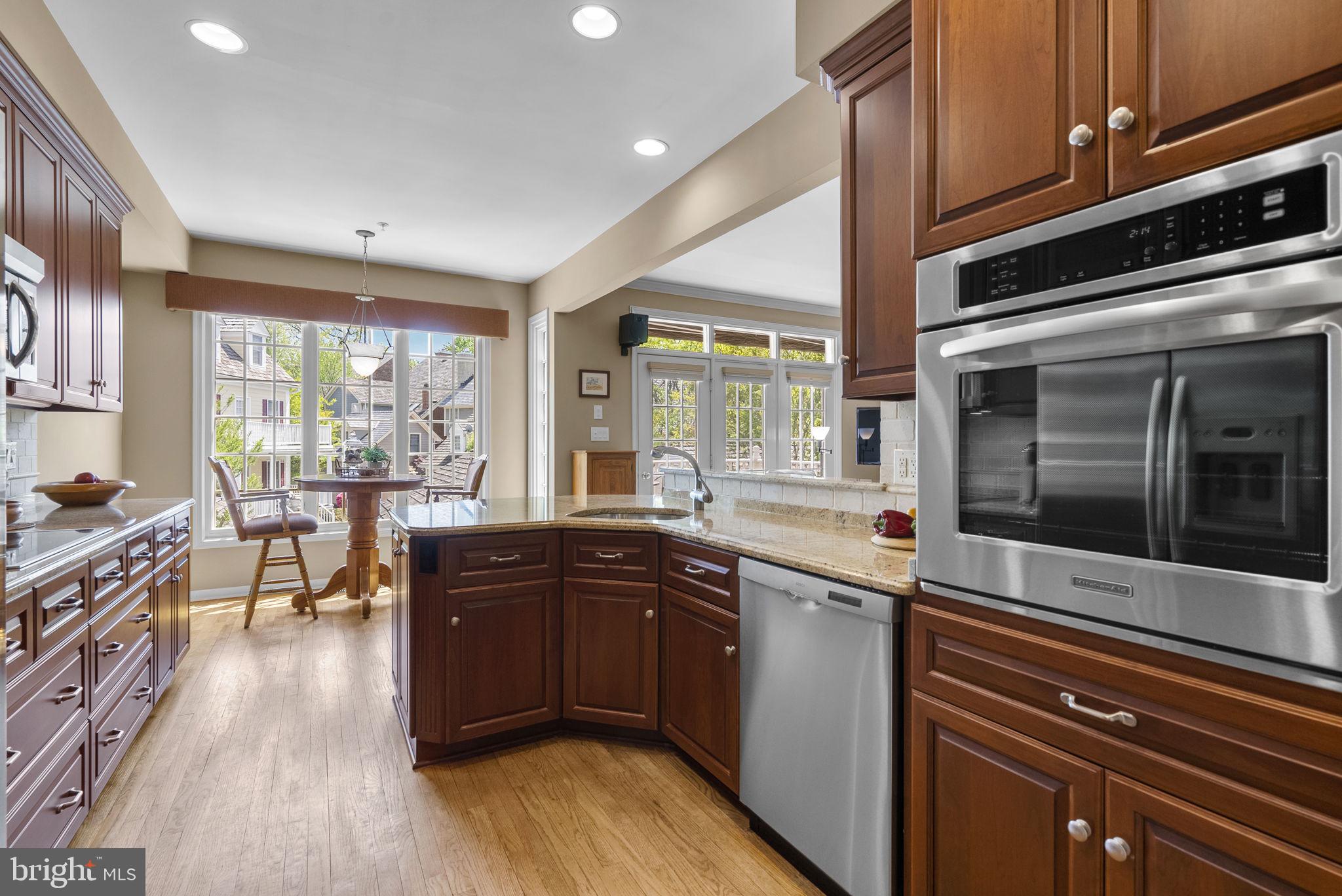 3 KENT GARDENS CIRCLE