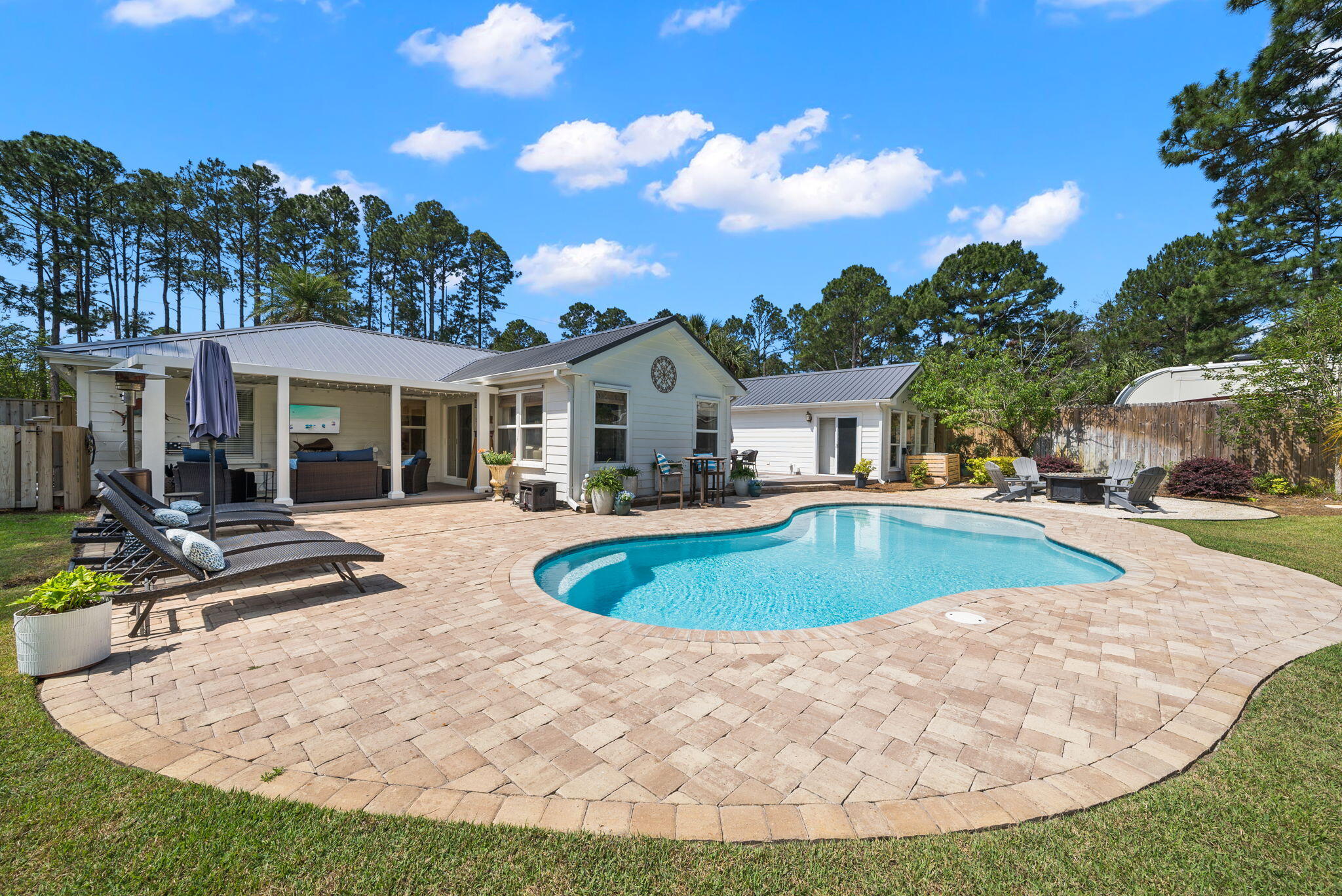 10 Fairway Drive