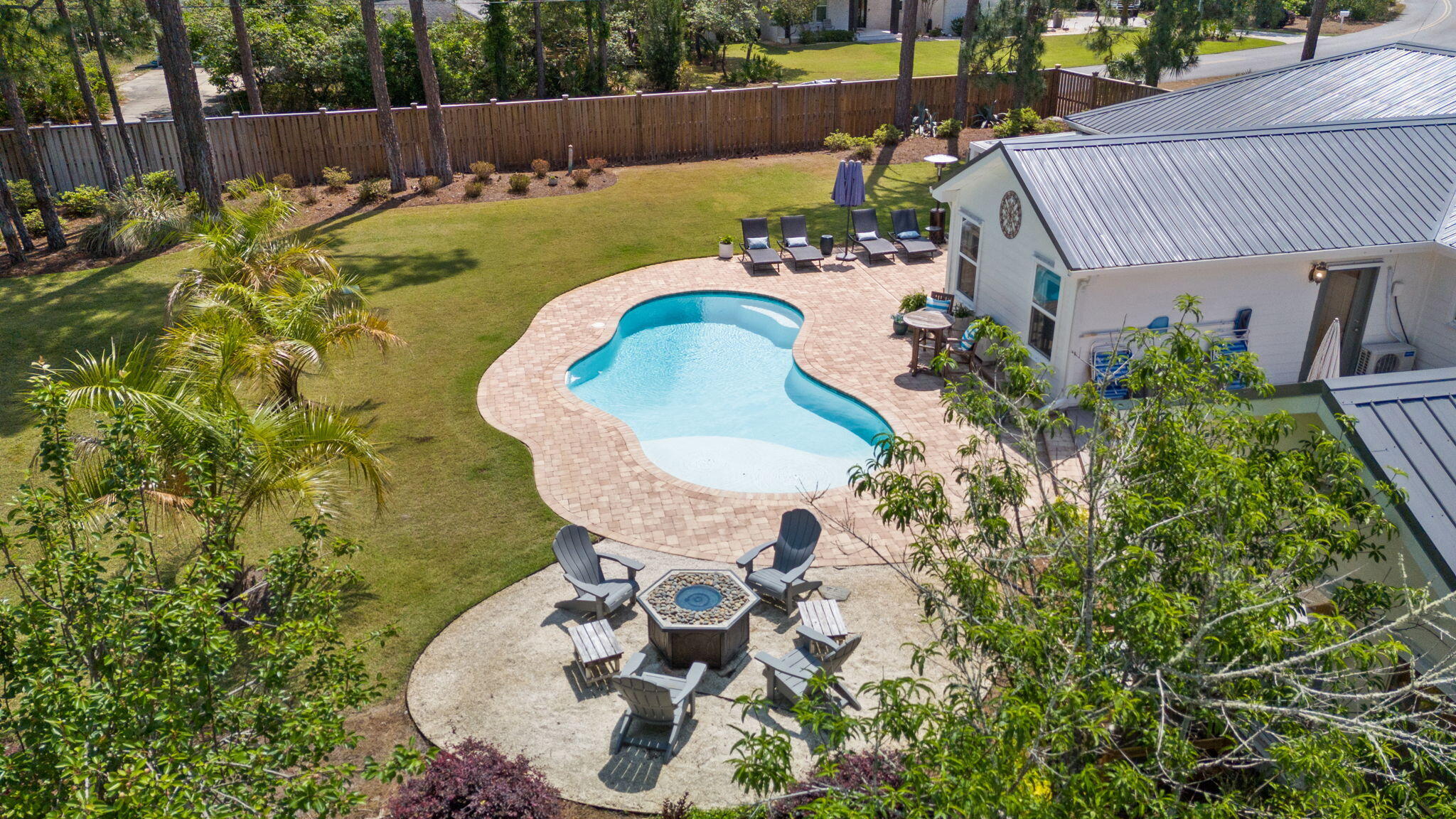 10 Fairway Drive